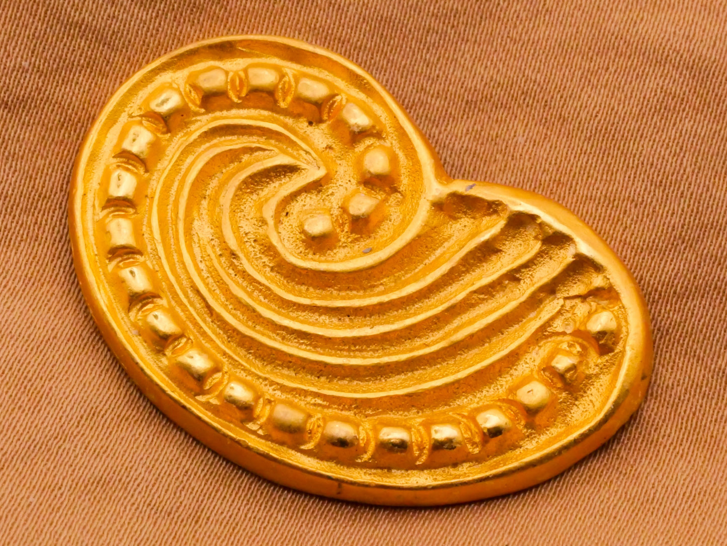 Wave Swirl Shape Gold Metal Vintage Large Button 24x35mm