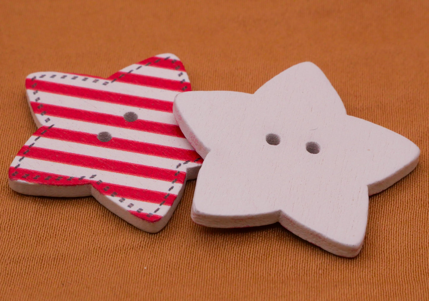 Star Red White Stripe Wood Set of Five Buttons 29mm