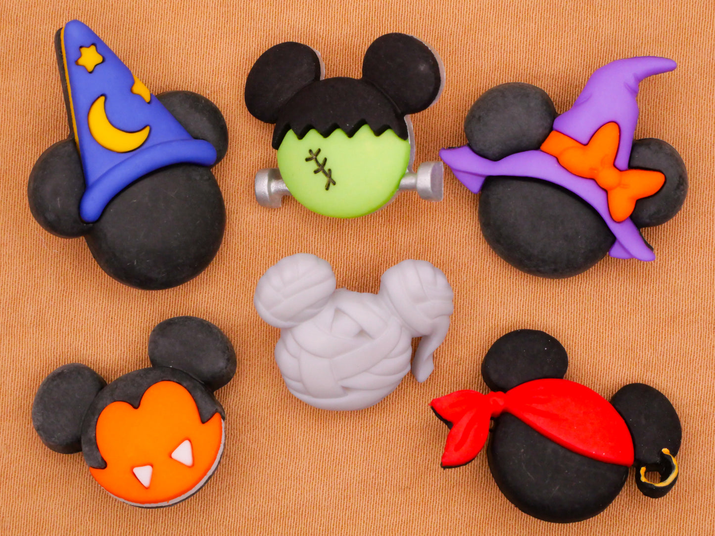 Mickey Minnie Mouse Disney Halloween Costume Hats Plastic Set of Six Buttons 17-27mm