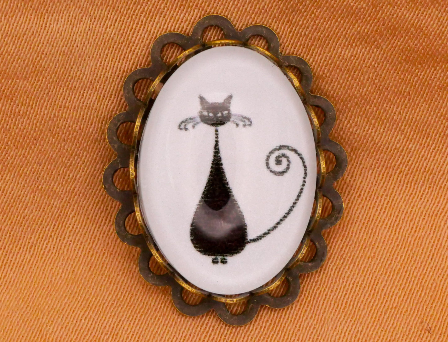 Black Cat Retro Oval Glass Dome Bronze Lace Button 18x23mm