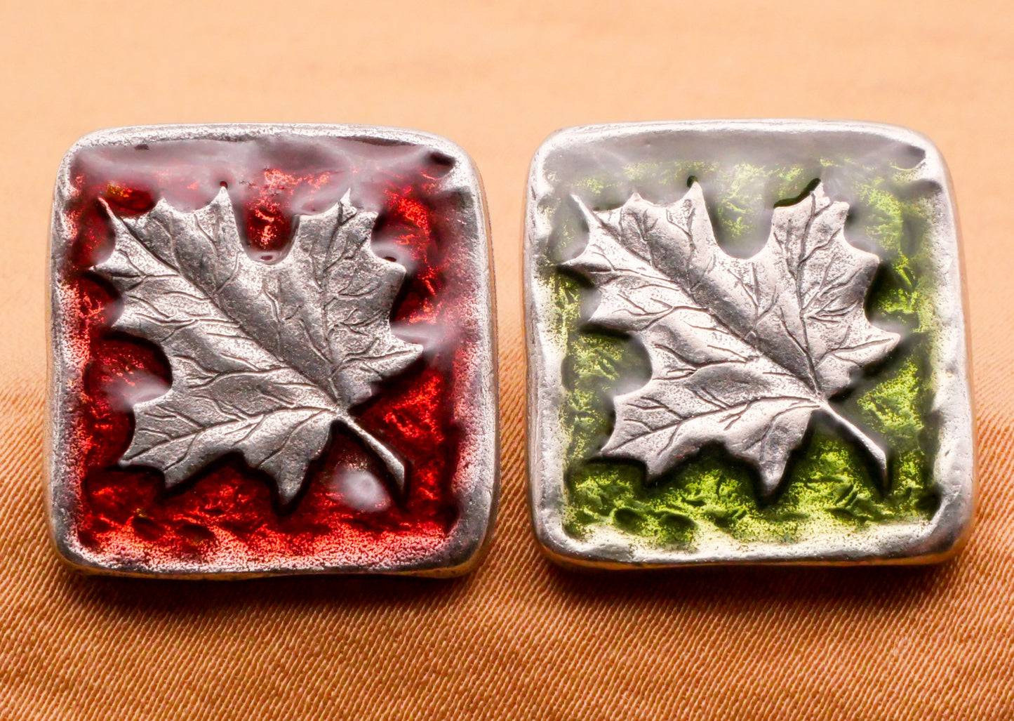 Maple Leaf Danforth Pewter Red Green Enamel Resign Metal Button Various 19x20mm