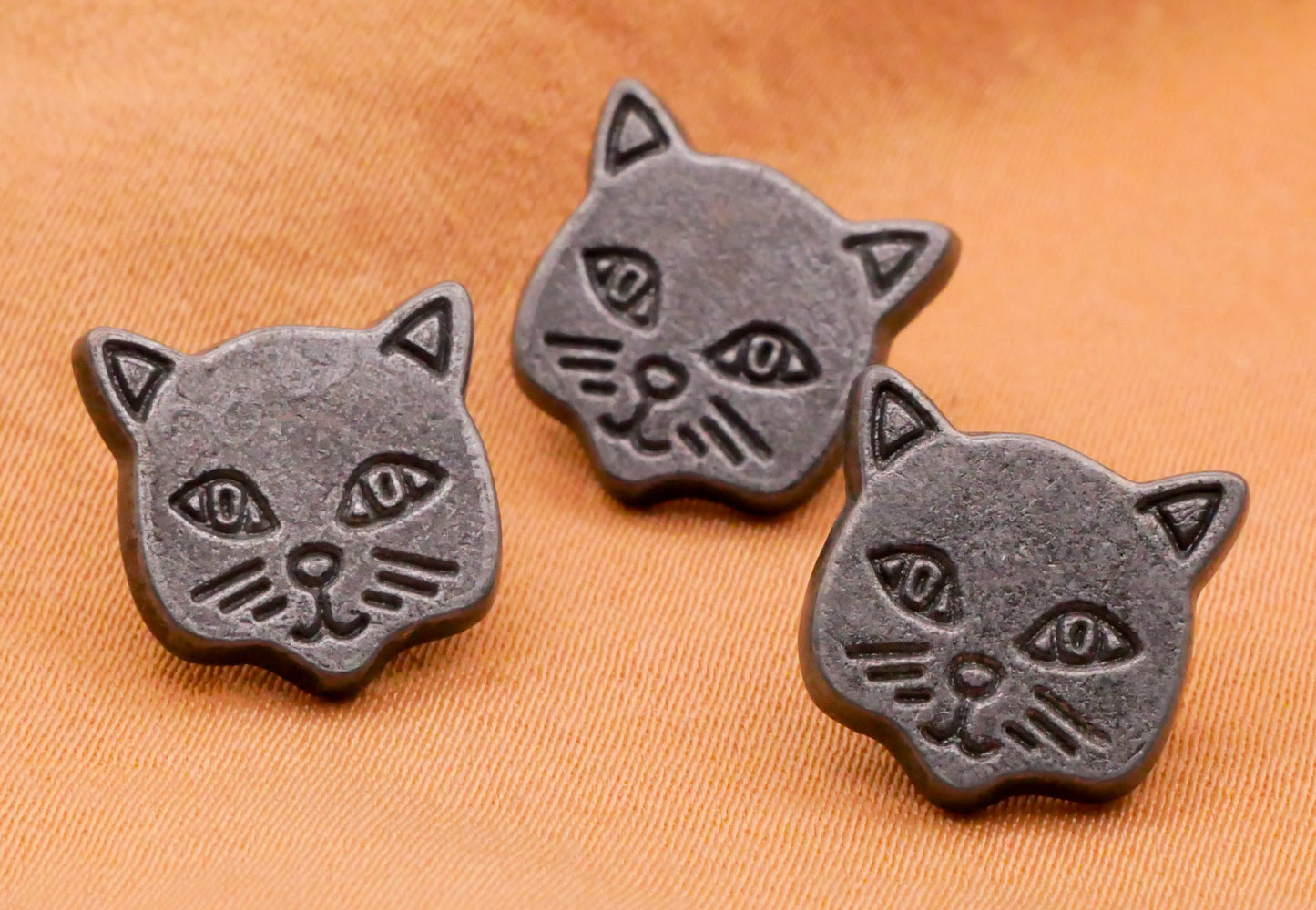 Cat Kitty Face Gunmetal Metal Button 12mm