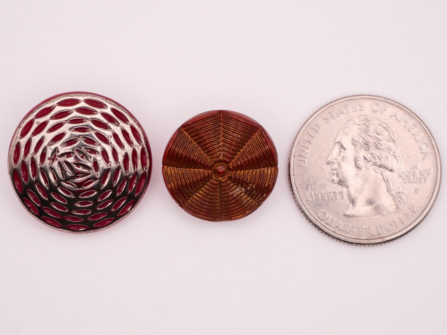 Spider Web Red Glass Vintage Button Various 18-22mm