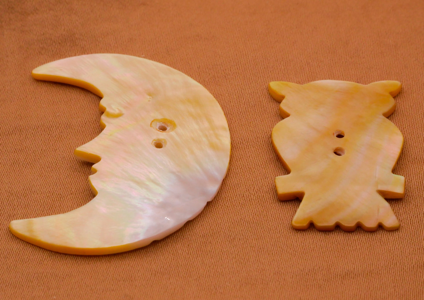 Carved Mother of Pearl Crescent Moon Owl Button Various 19-40mm