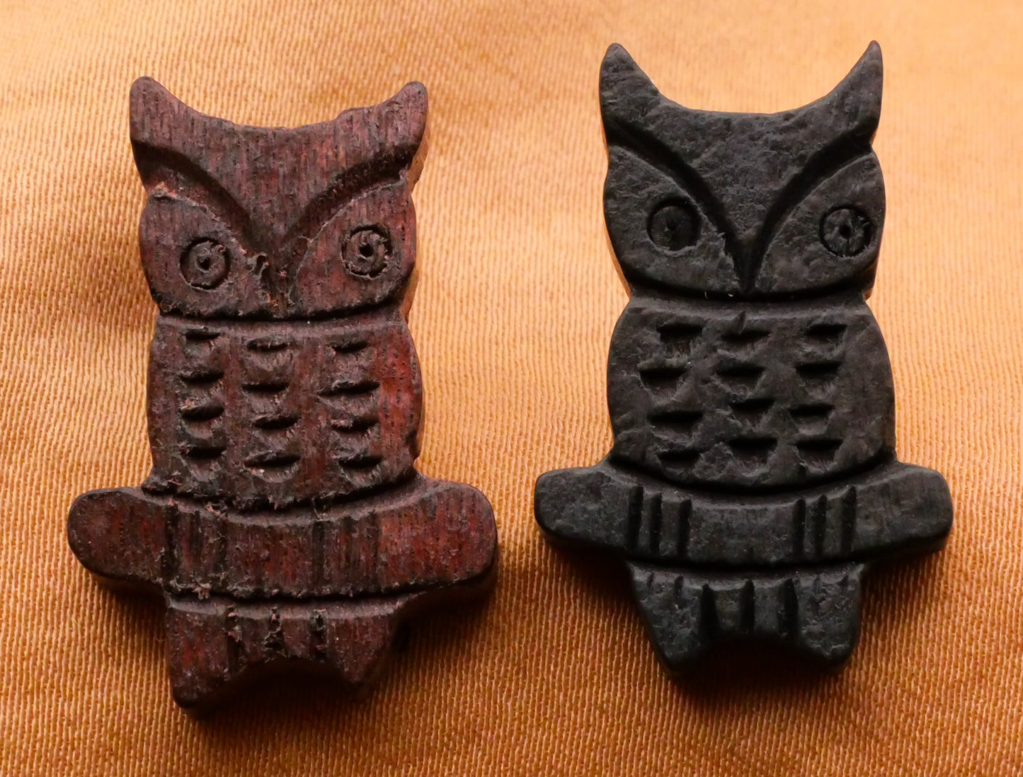 Owl Carved Wood Brown Black Vintage Button Various 18x26mm