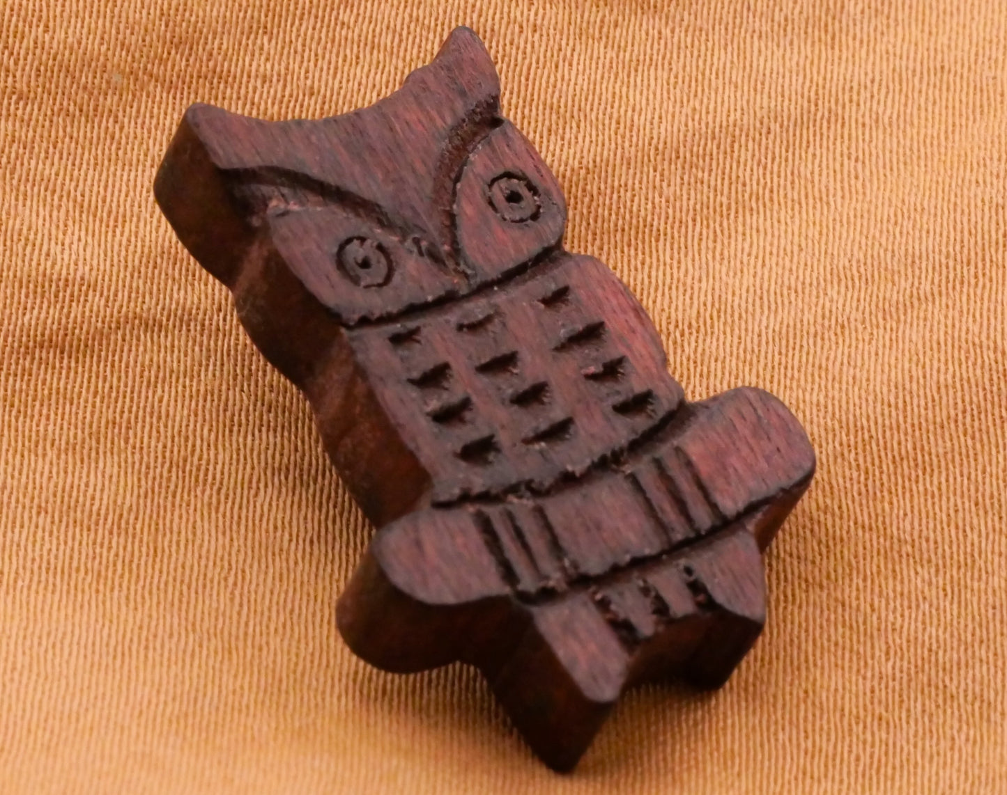 Owl Carved Wood Brown Black Vintage Button Various 18x26mm