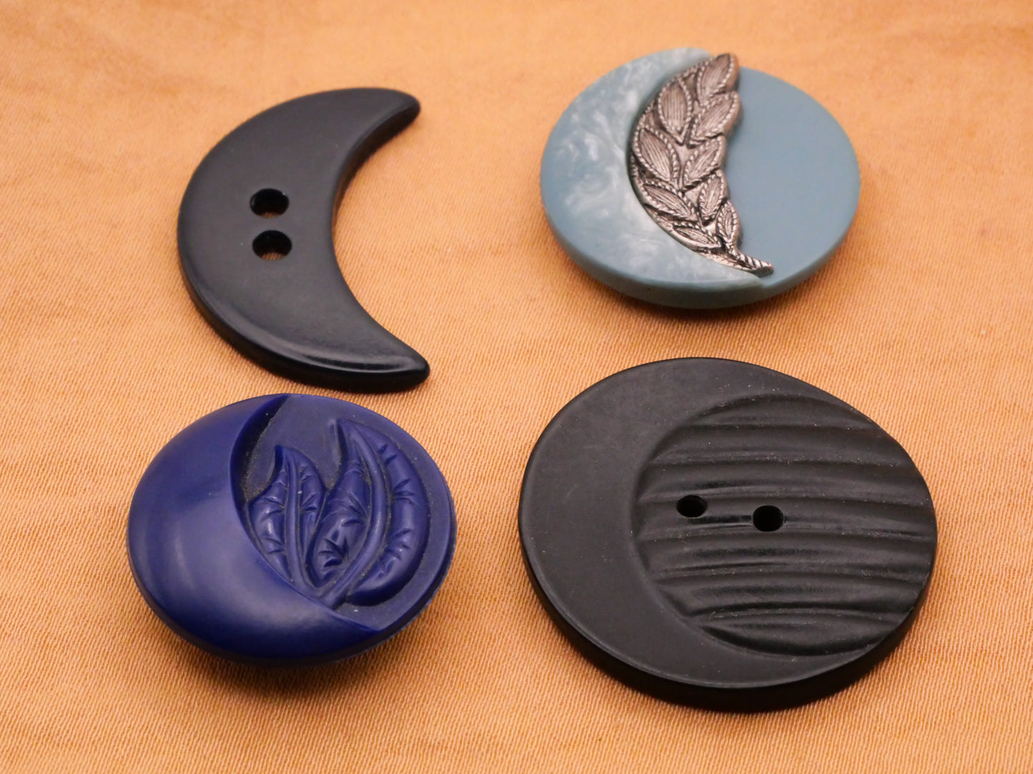 Crescent Moon Black Blue Vintage Plastic Button Various 18-28mm