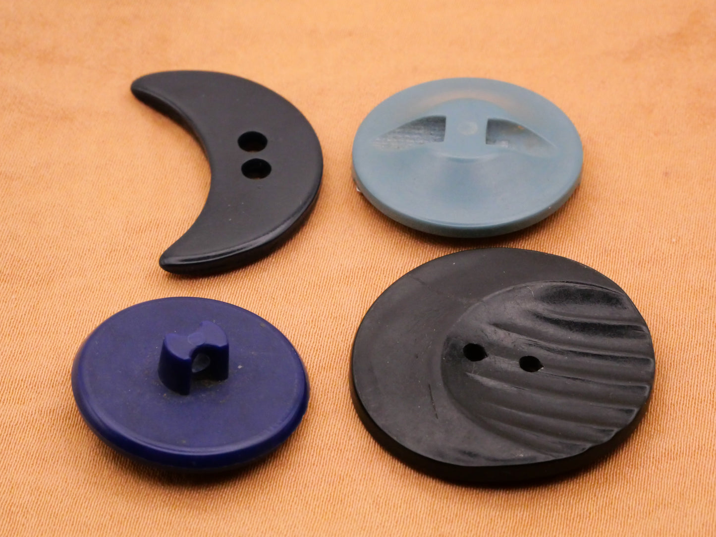 Crescent Moon Black Blue Vintage Plastic Button Various 18-28mm