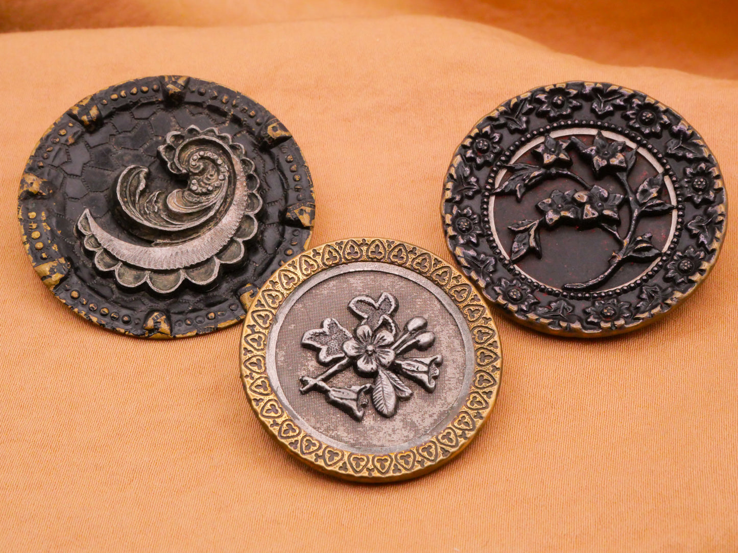 Lace Floral Flower Antique Metal Large Button Various 32-38mm