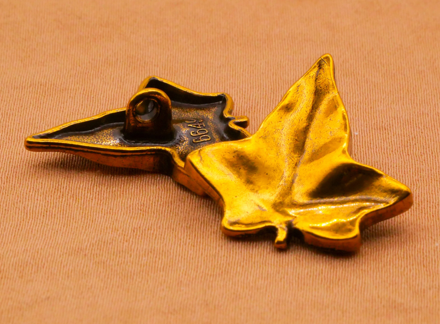 Leaf Maple Golden Metal Button 22x23mm