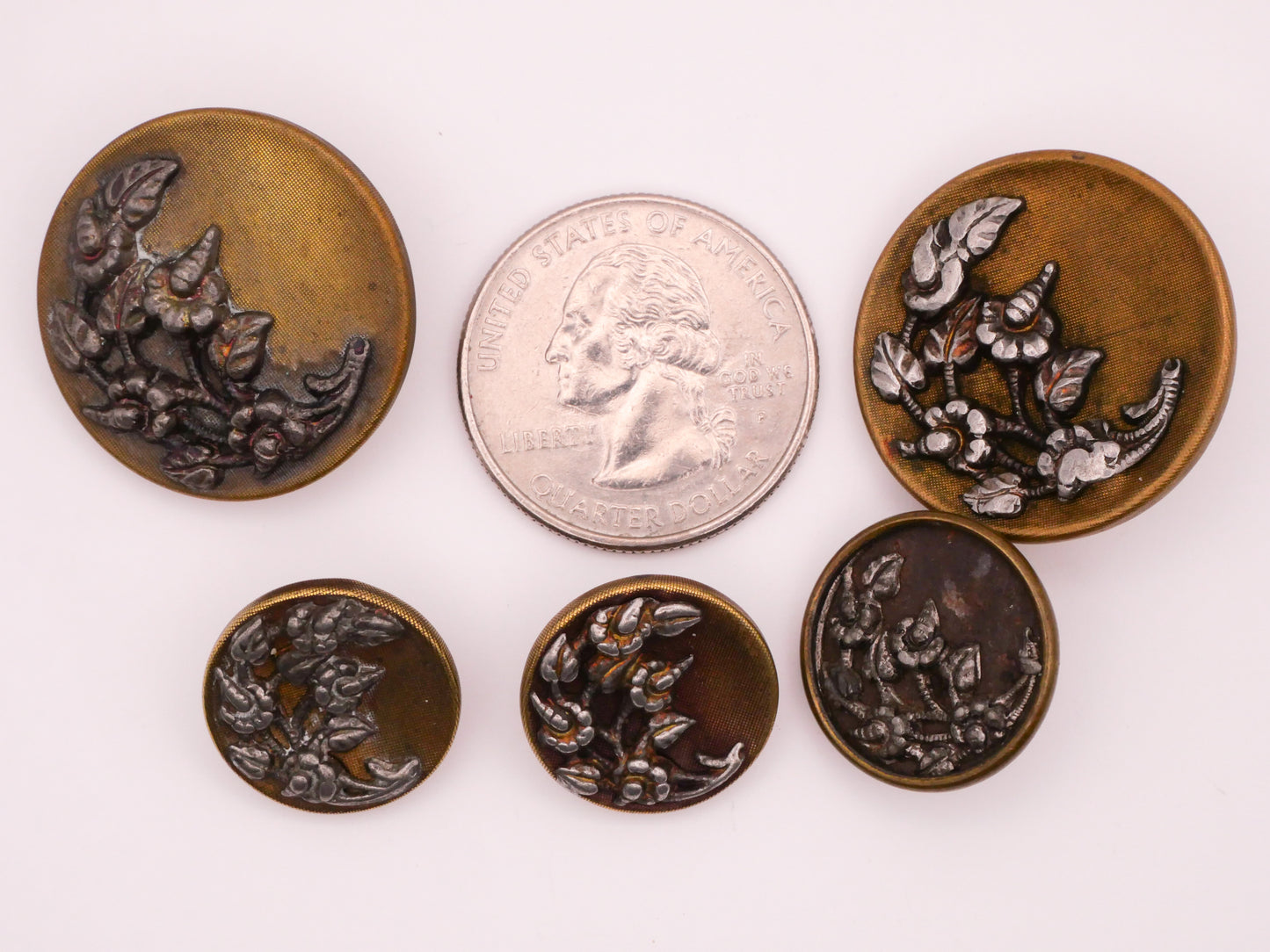 Floral Arrangement Crescent Textured Background Metal Button Various 17-26mm