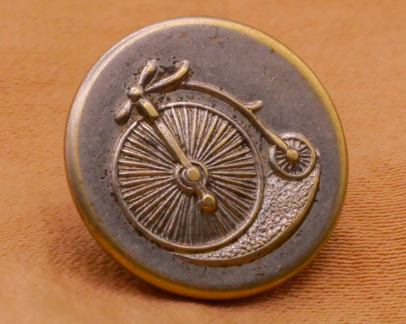 Penny Farthing High Wheel Bicycle Metal Button 17mm