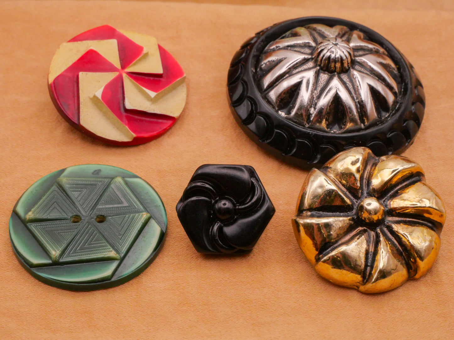 Pinwheel Celluloid Early Plastic British Bakelite Vintage Button Various 16-40mm