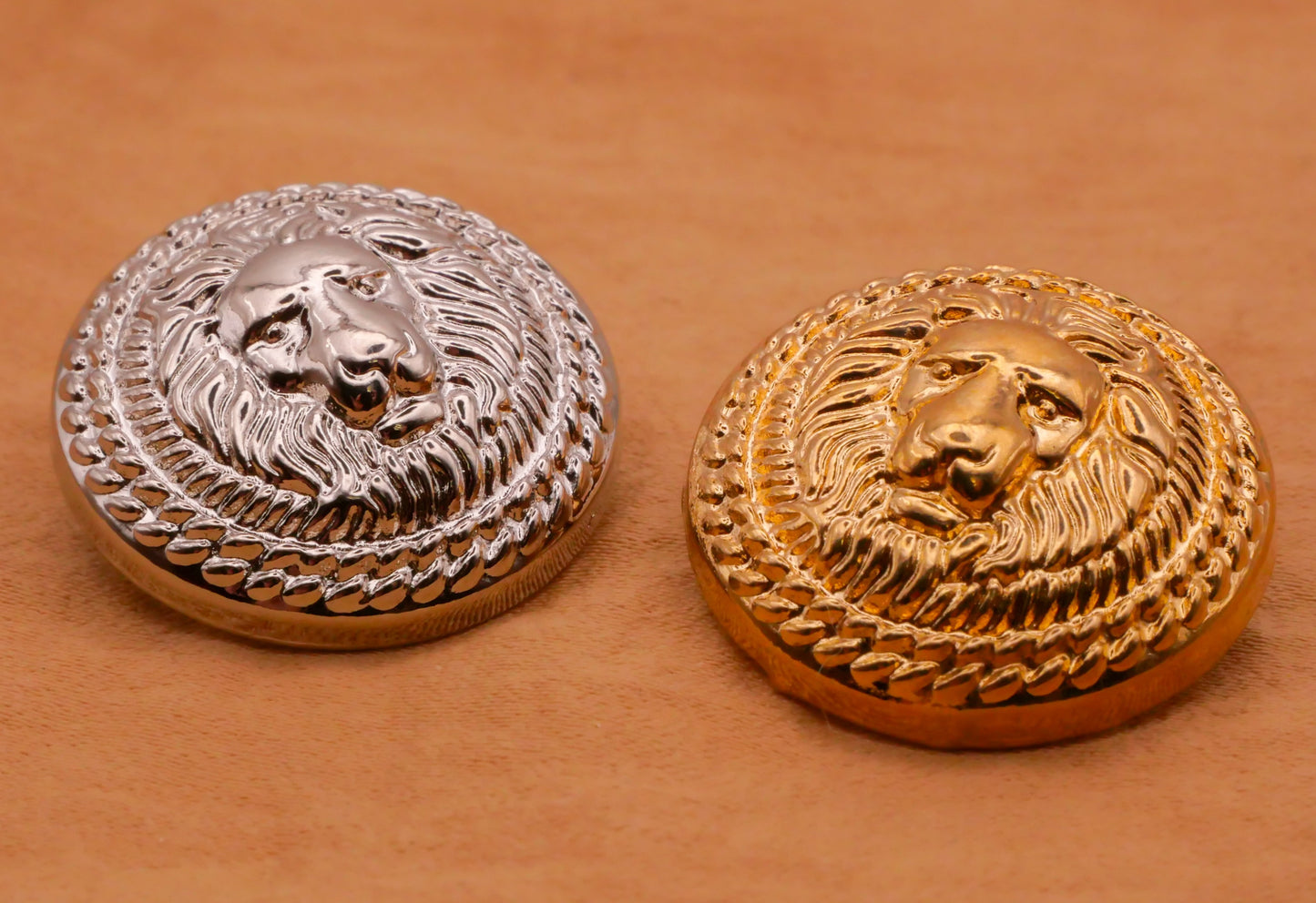 Lion Face Emblem Silver Gold Metal Button Various 22mm