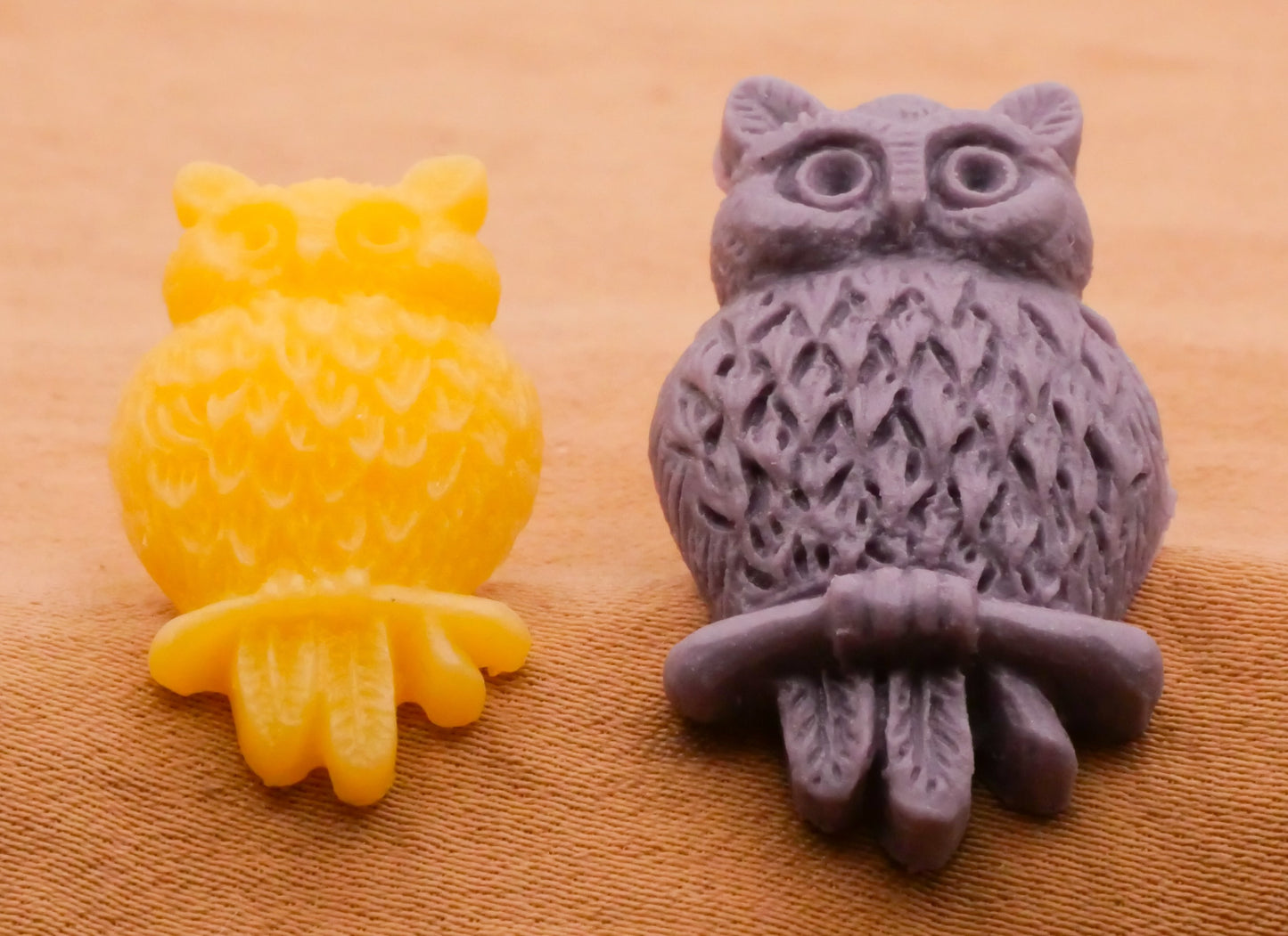 Owl Detailed Resin Yellow Purple Plastic Button Various 14-30mm