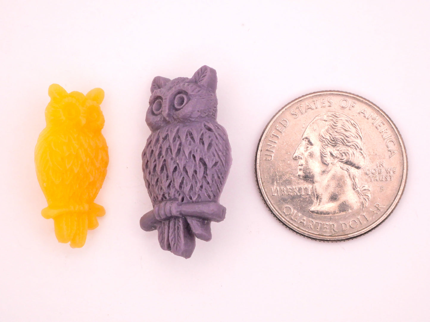 Owl Detailed Resin Yellow Purple Plastic Button Various 14-30mm