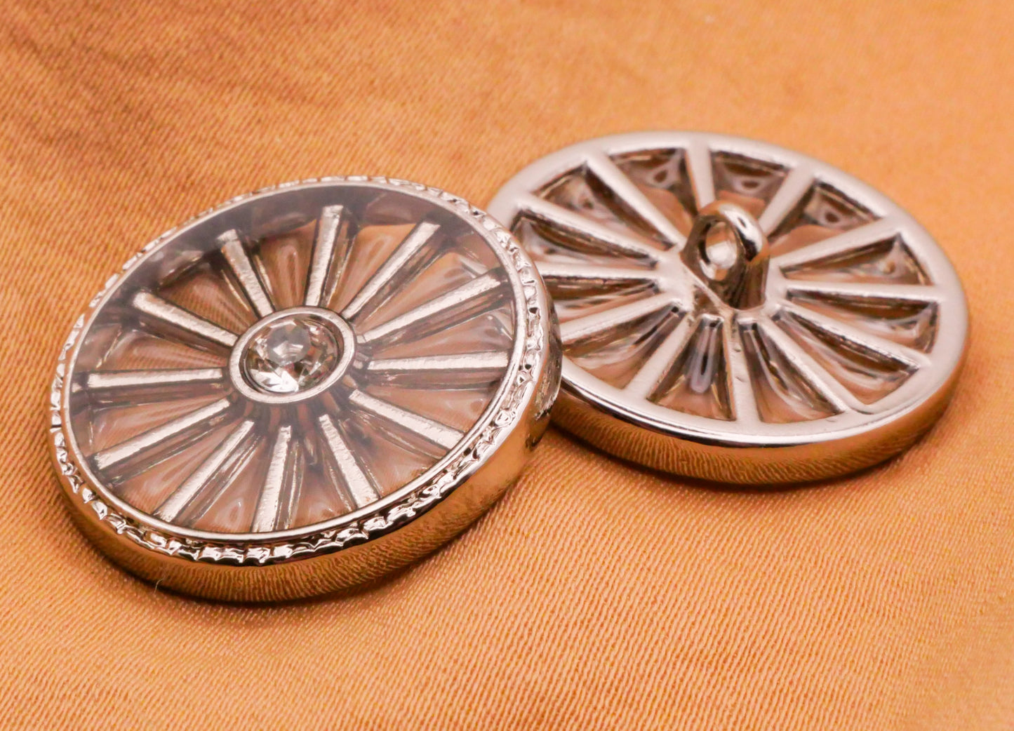 Wagon Wheel Rhinestone Resin Center Silver Metal Button 23mm