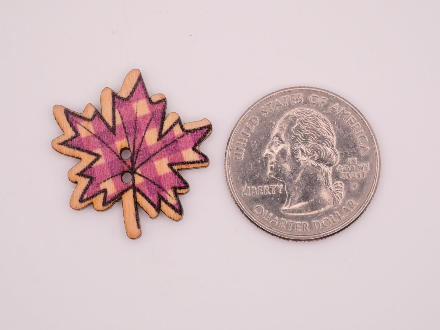 Maple Leaf Gingham Pattern Wood Set of Ten Buttons 25x26mm