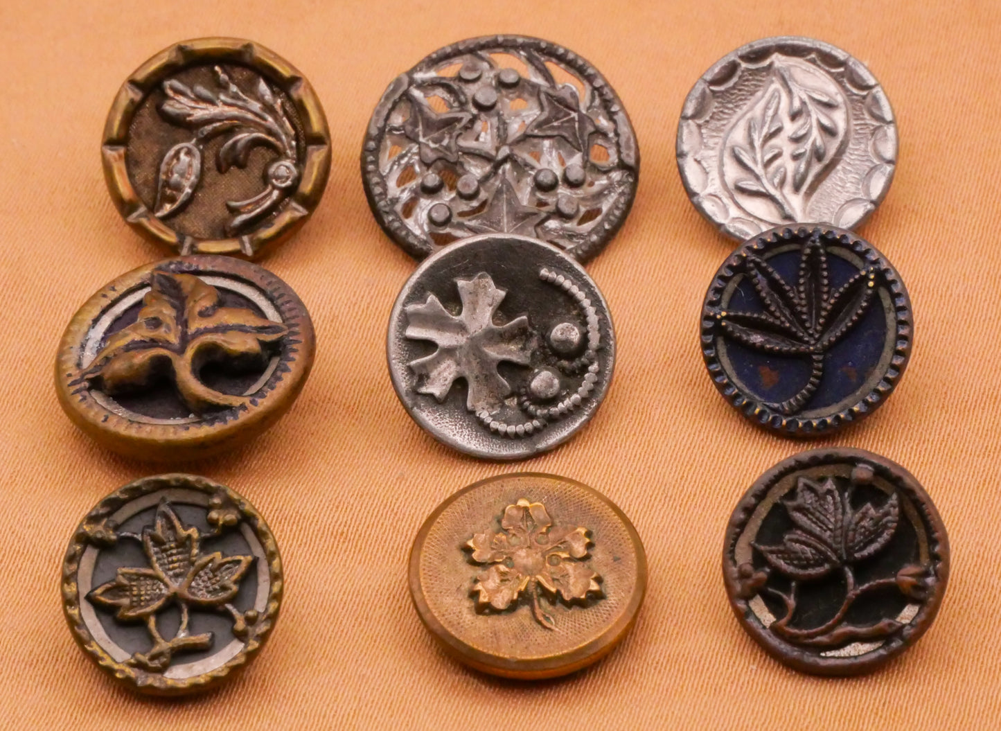 Leaf Leaves Antique Metal Button Various 13-17mm