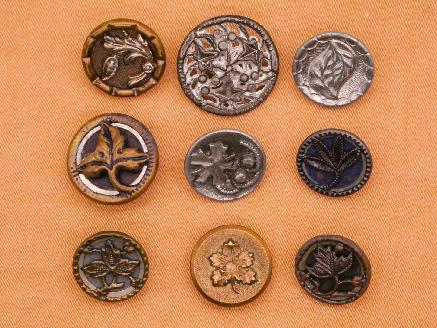 Leaf Leaves Antique Metal Button Various 13-17mm