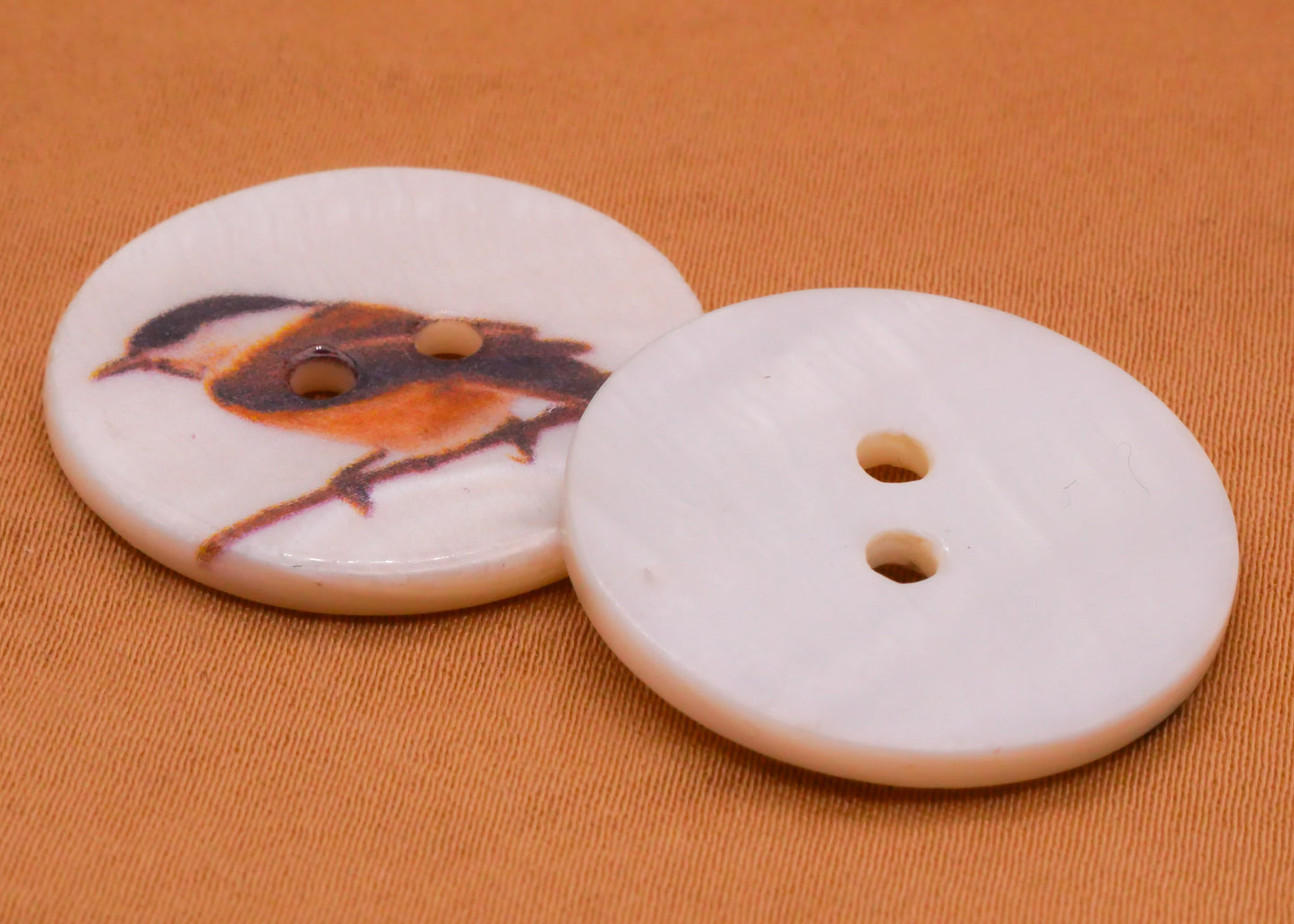 Bird Fall Color Birds Mother of Pearl Set of Three Buttons 25mm