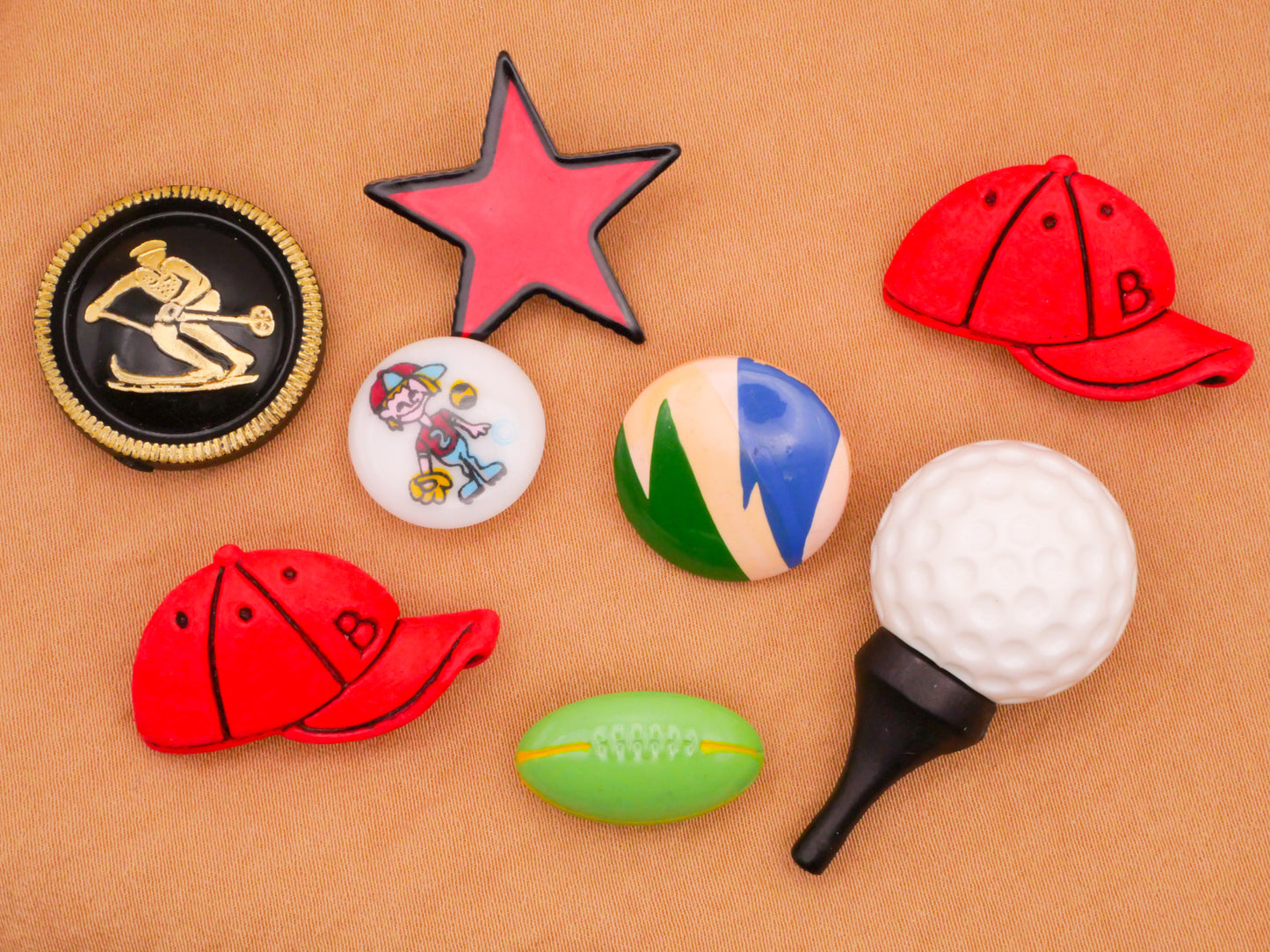 Sports Baseball Golf Skiing Plastic Set of Eight Buttons 11-28mm