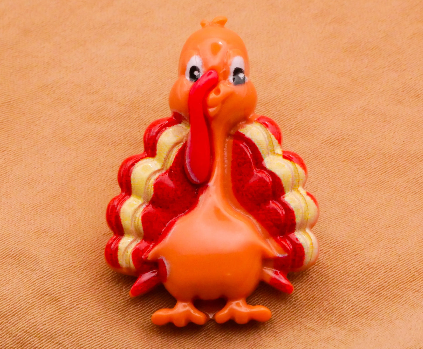 Turkey Cornucopia Thanksgiving Plastic Button Various 23-43mm