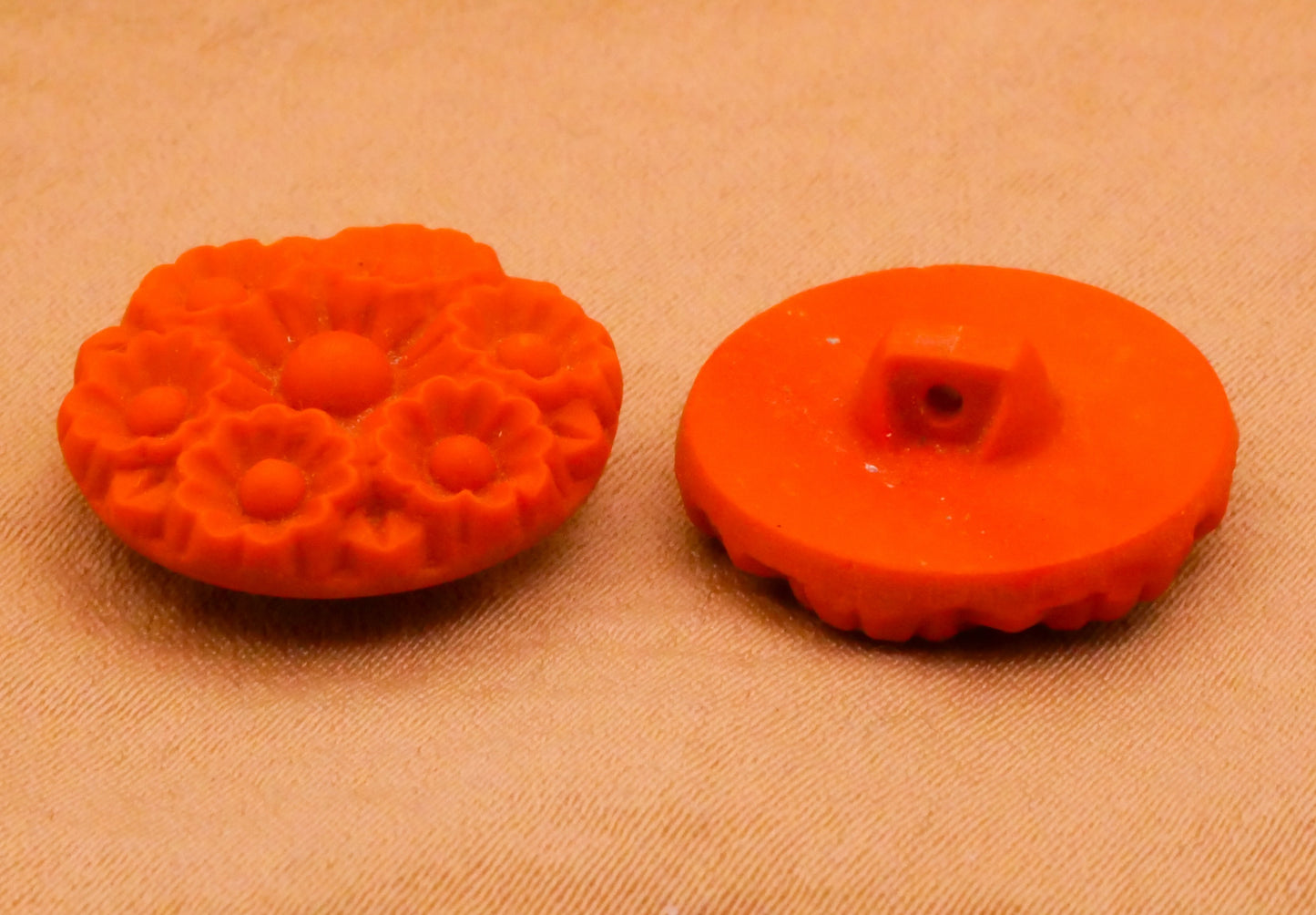 Flower Matte Burnt Orange Vintage Glass Pair of Buttons 16mm