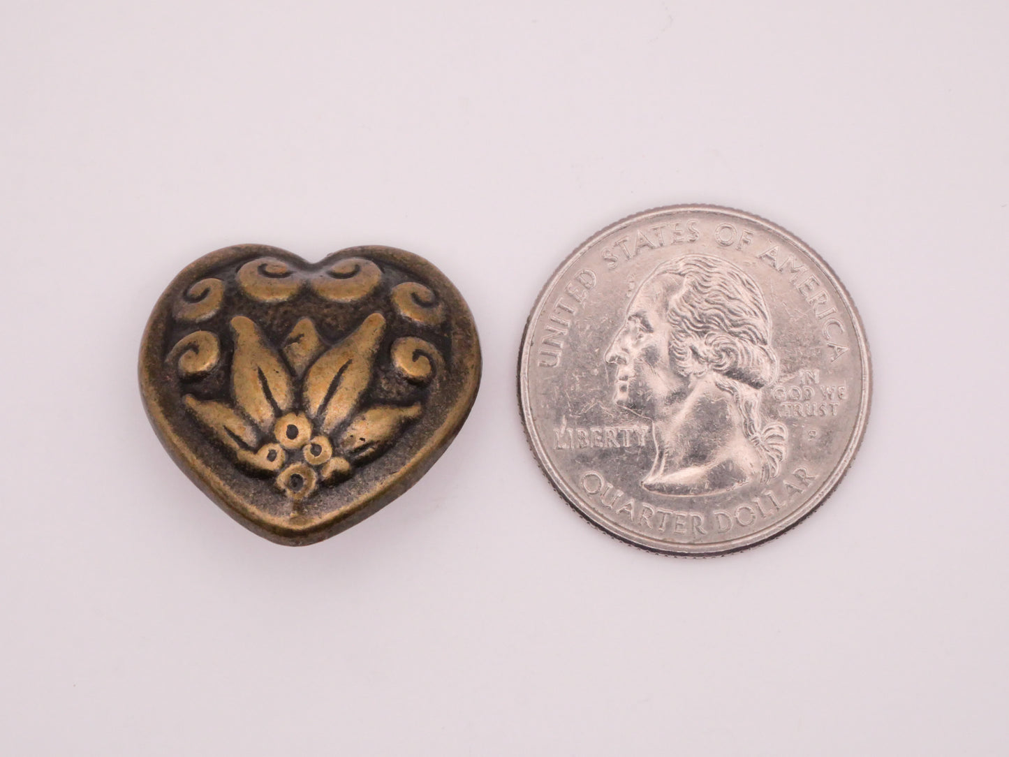 Heart Flower Scroll Bronze Metal Button 23mm