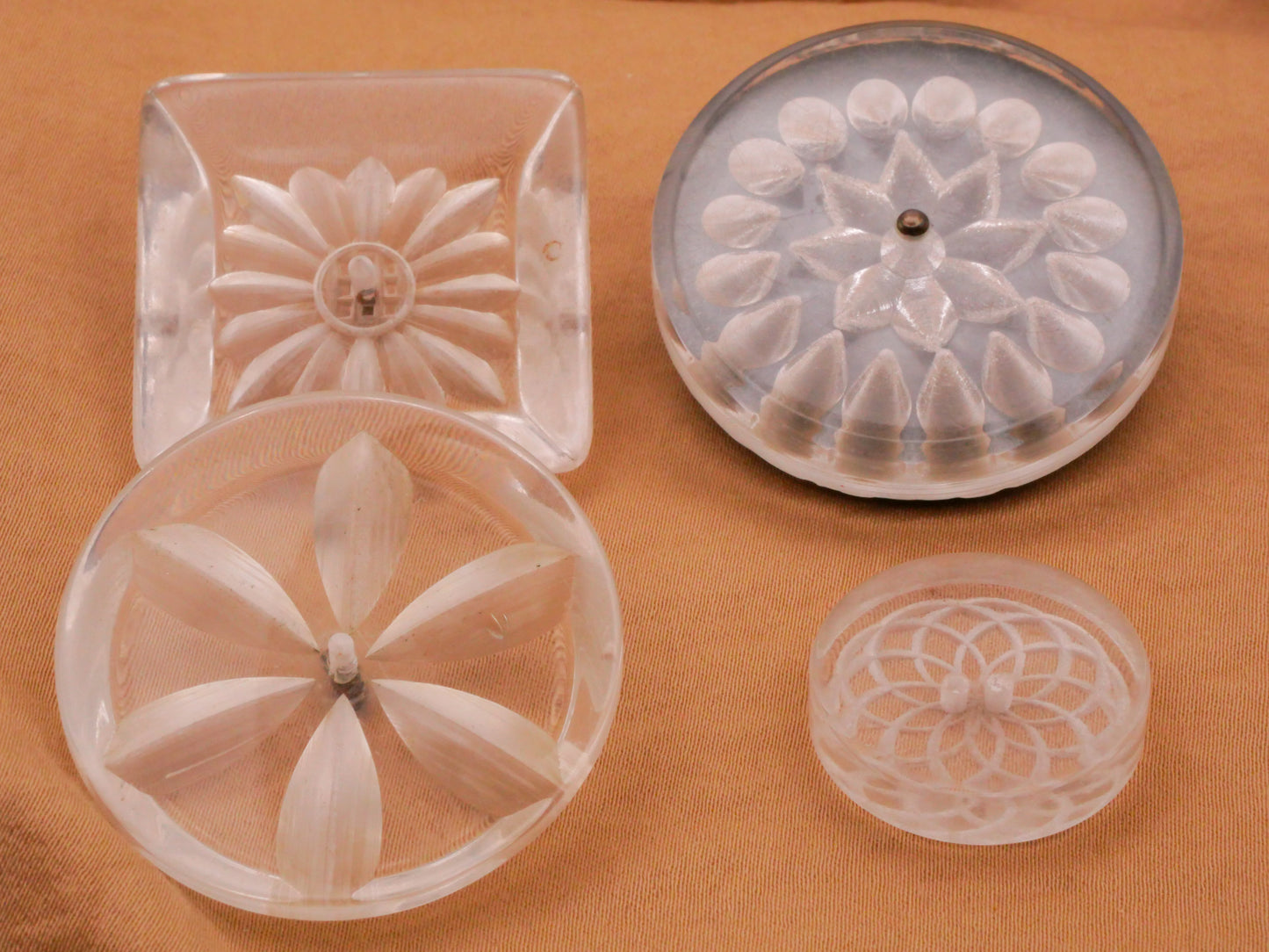 Snowflake Flower Lucite Bakelite Plastic Button Various 23-38mm