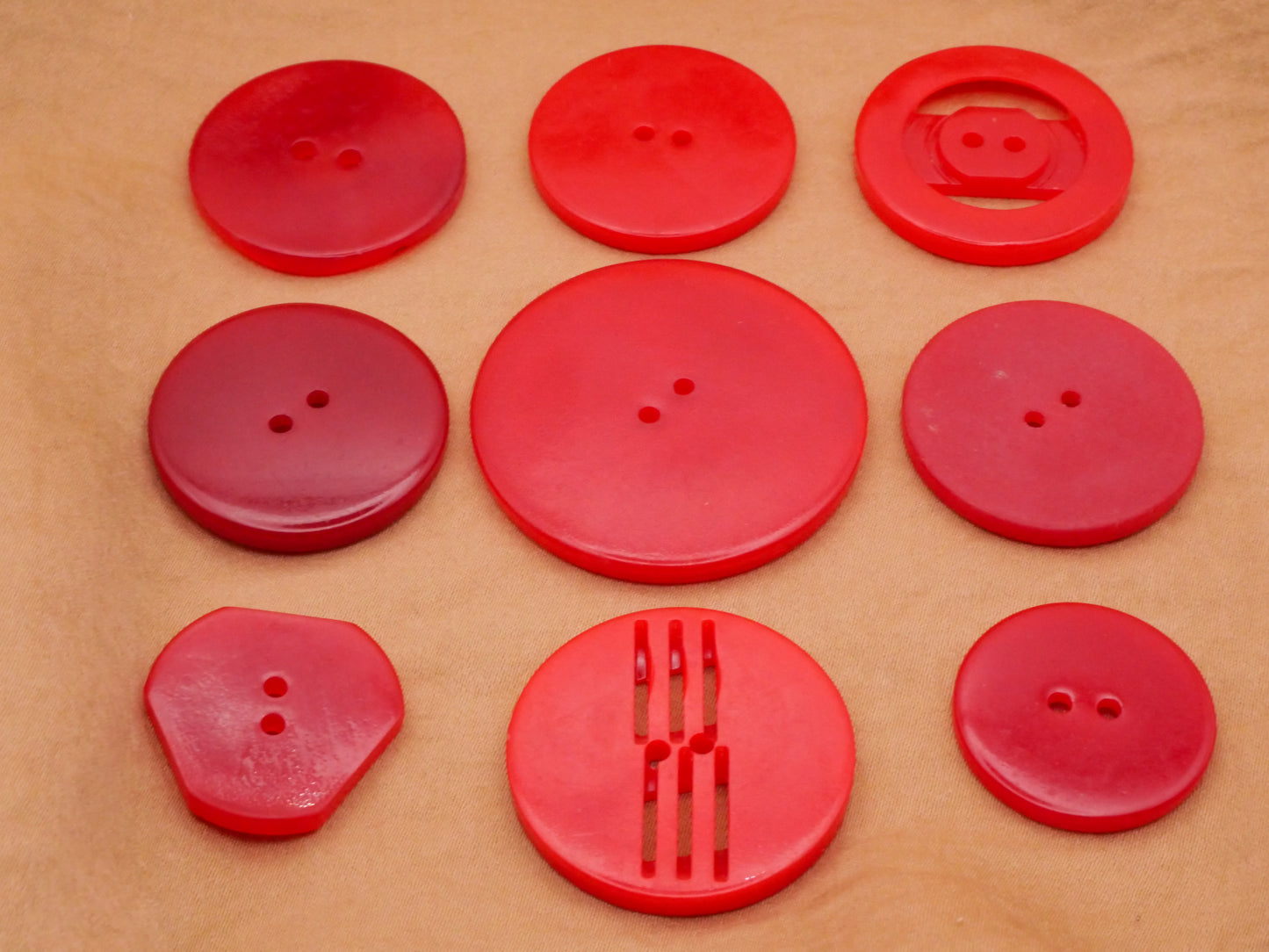 Red Machine Carved Shiny Early Plastic Button Various 20-37mm