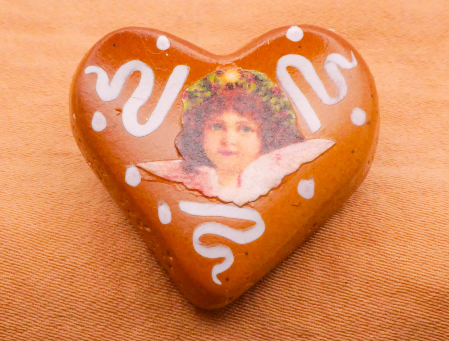 Cherub Angel Decal Heart Hand-Painted Wood Button 23x26mm