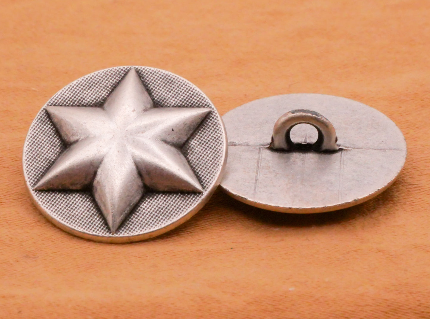 Star Six Point Antiqued Silver Metal Button 20mm