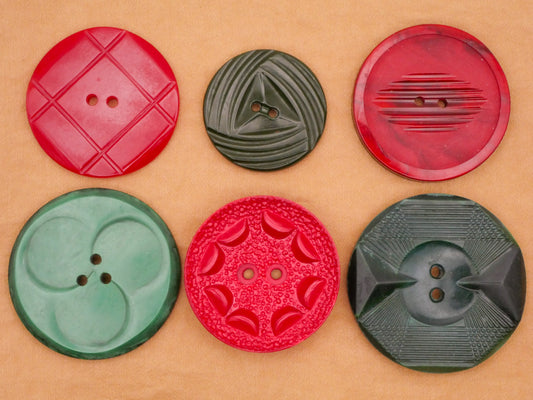 Red Green Deco Vintage Plastic Button Various 27-38mm