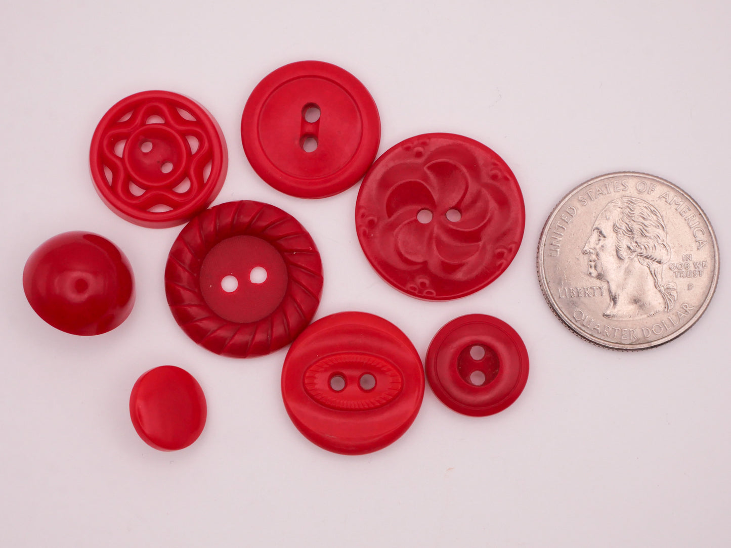 Red Flower Swirl Vintage Plastic Set of Eight Buttons 11-23mm