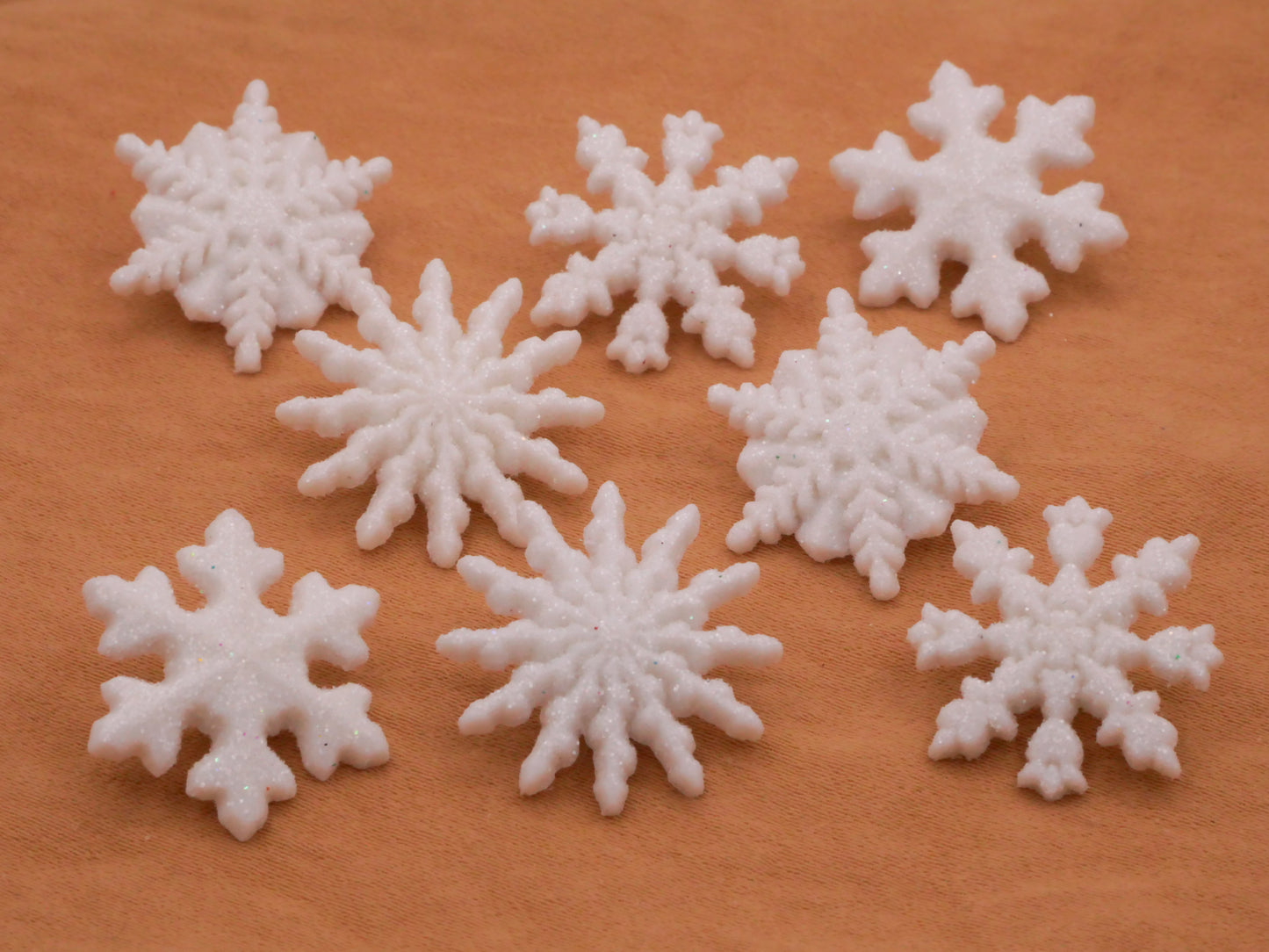 Snowflake Glitter White Plastic Set of Eight Buttons 19-21mm