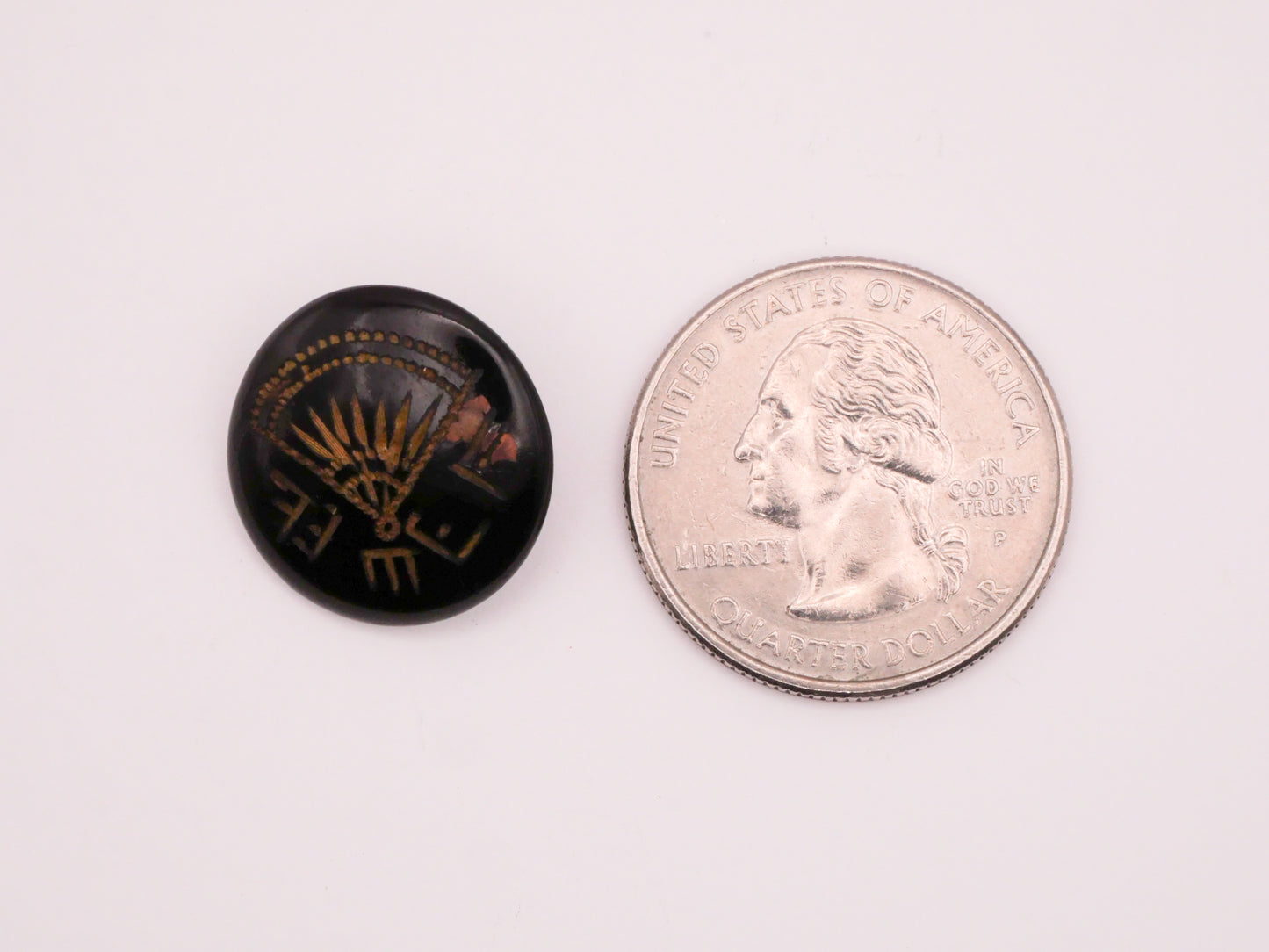 Fan Etched Black Lacquer Antique Button 18mm