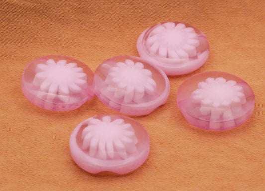 Flower Design In Plastic Pale Pink Tunnel Shank Set of Five Buttons 14mm