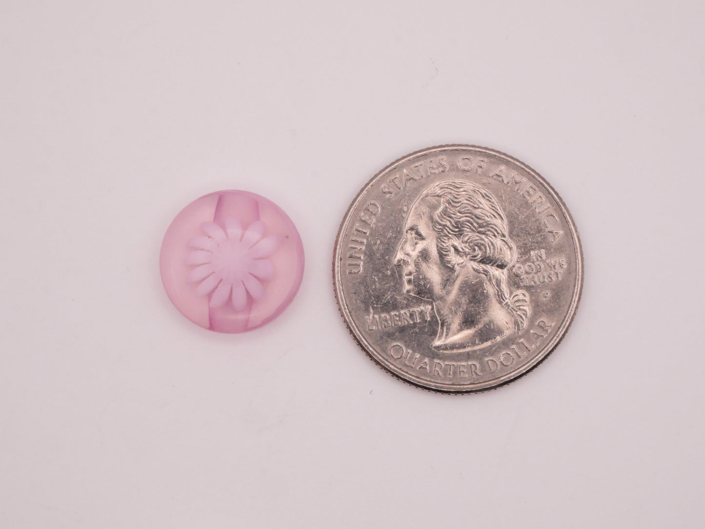 Flower Design In Plastic Pale Pink Tunnel Shank Set of Five Buttons 14mm