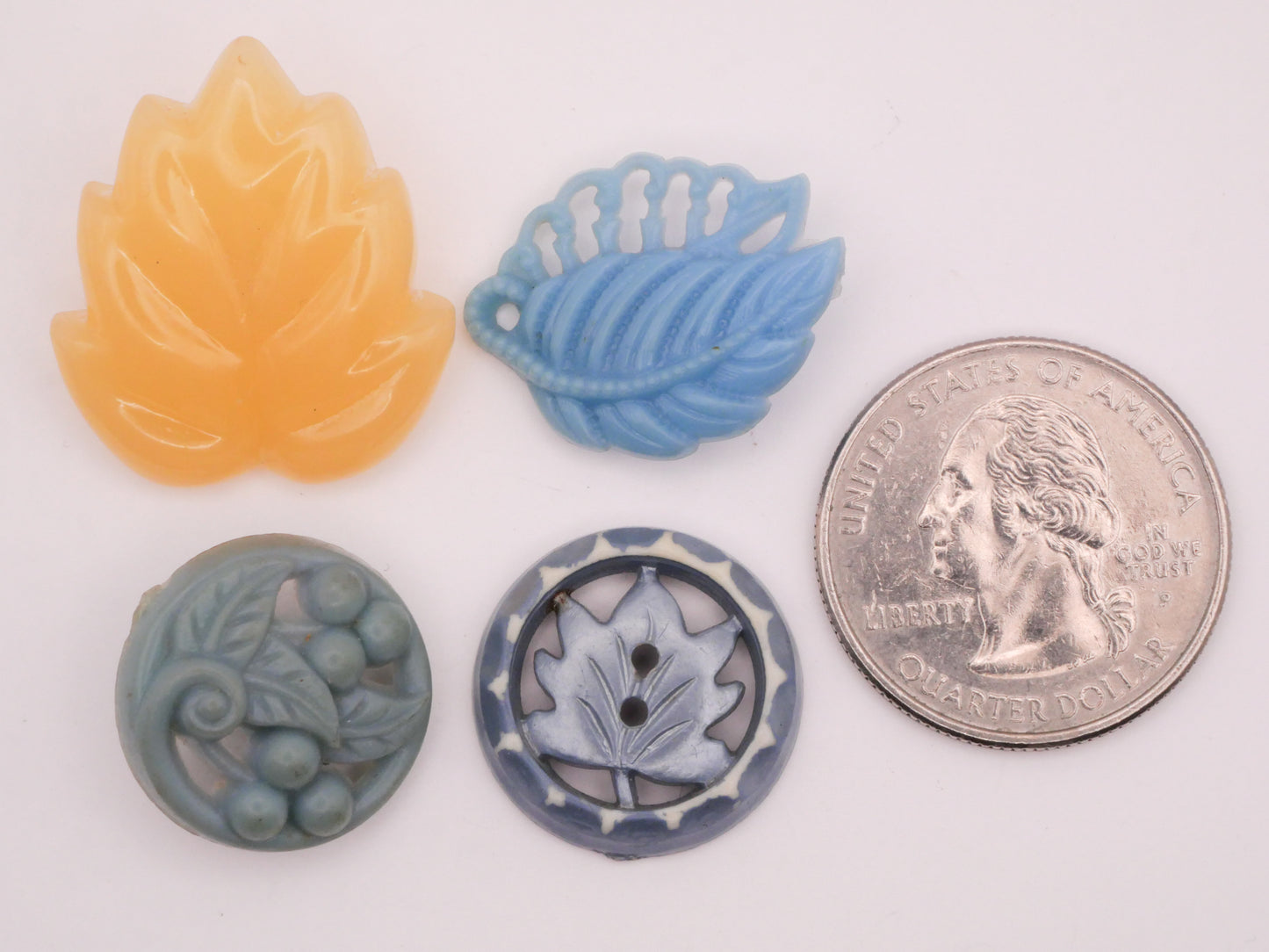 Leaf Blue Ivory Vintage Plastic Button Various 18-27mm