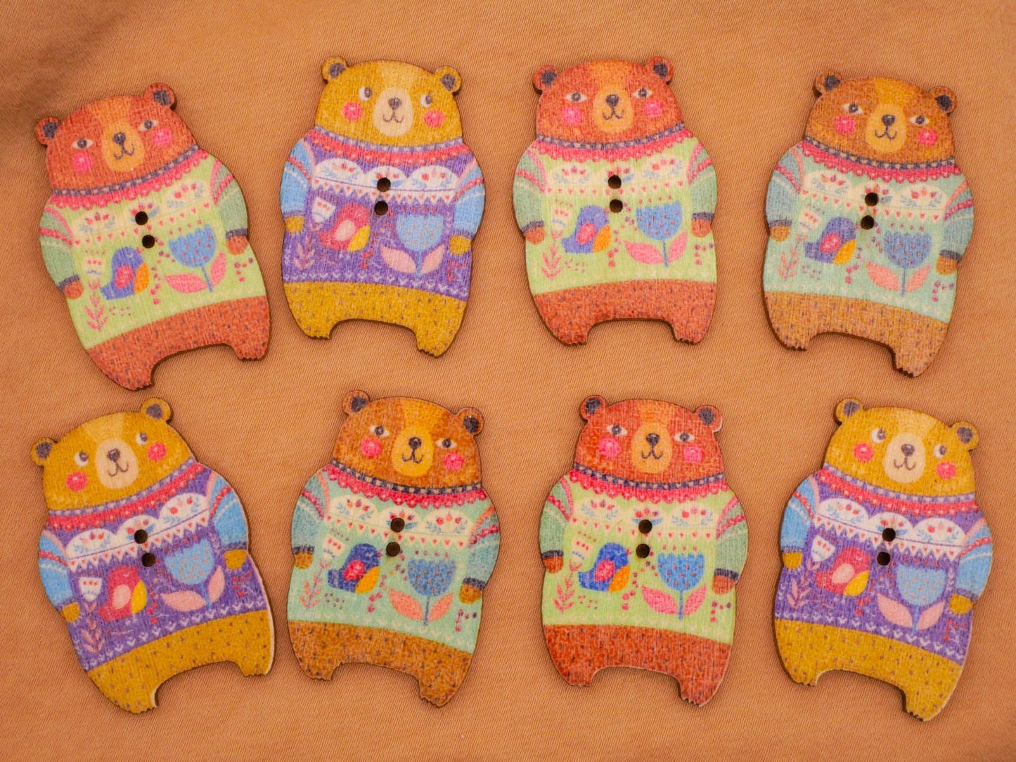 Bear Winter Sweater Large Wood Set of Eight Buttons 25x35mm