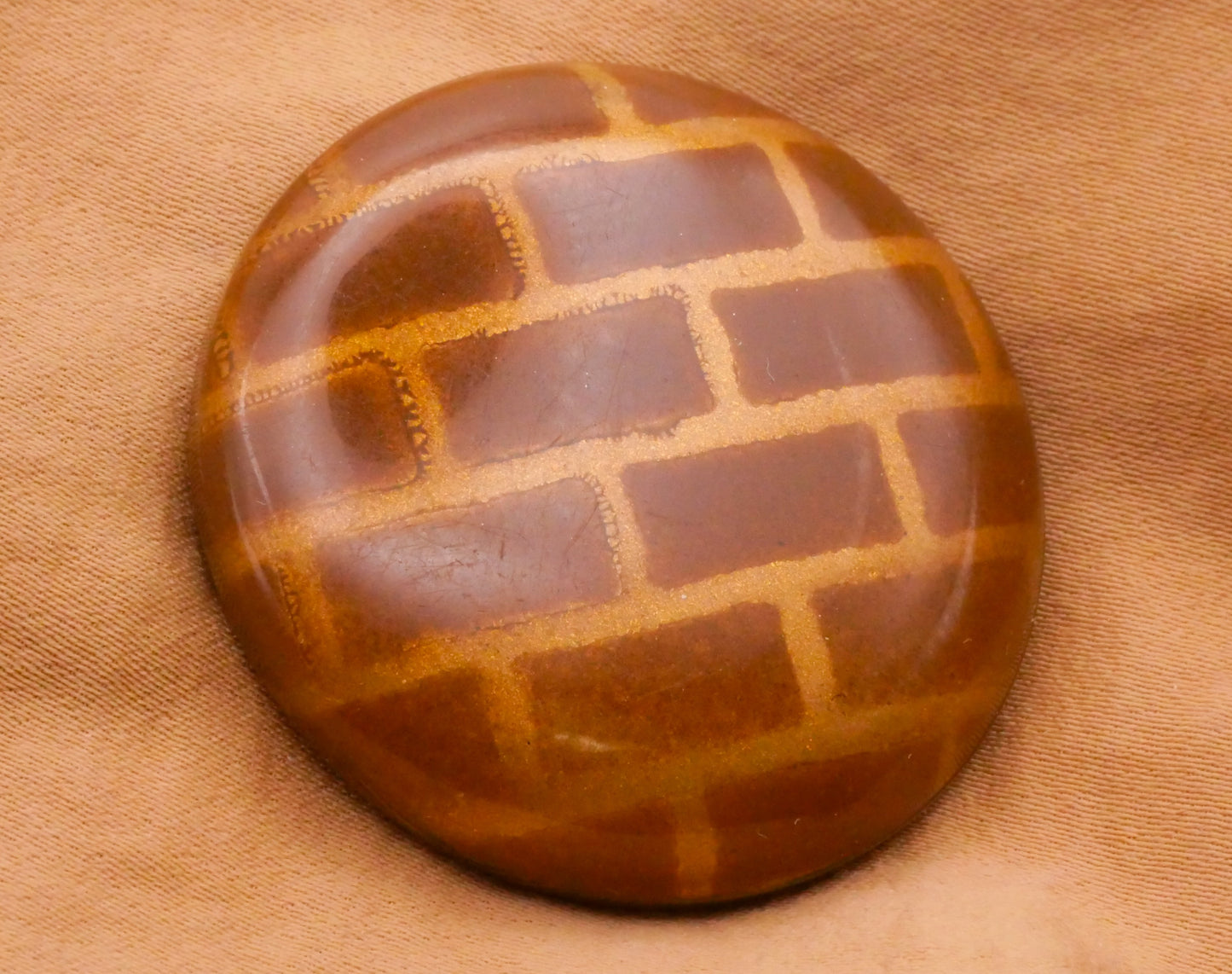 Brick Design Chimney Brown Gold Large Celluloid Early Plastic Button 37mm