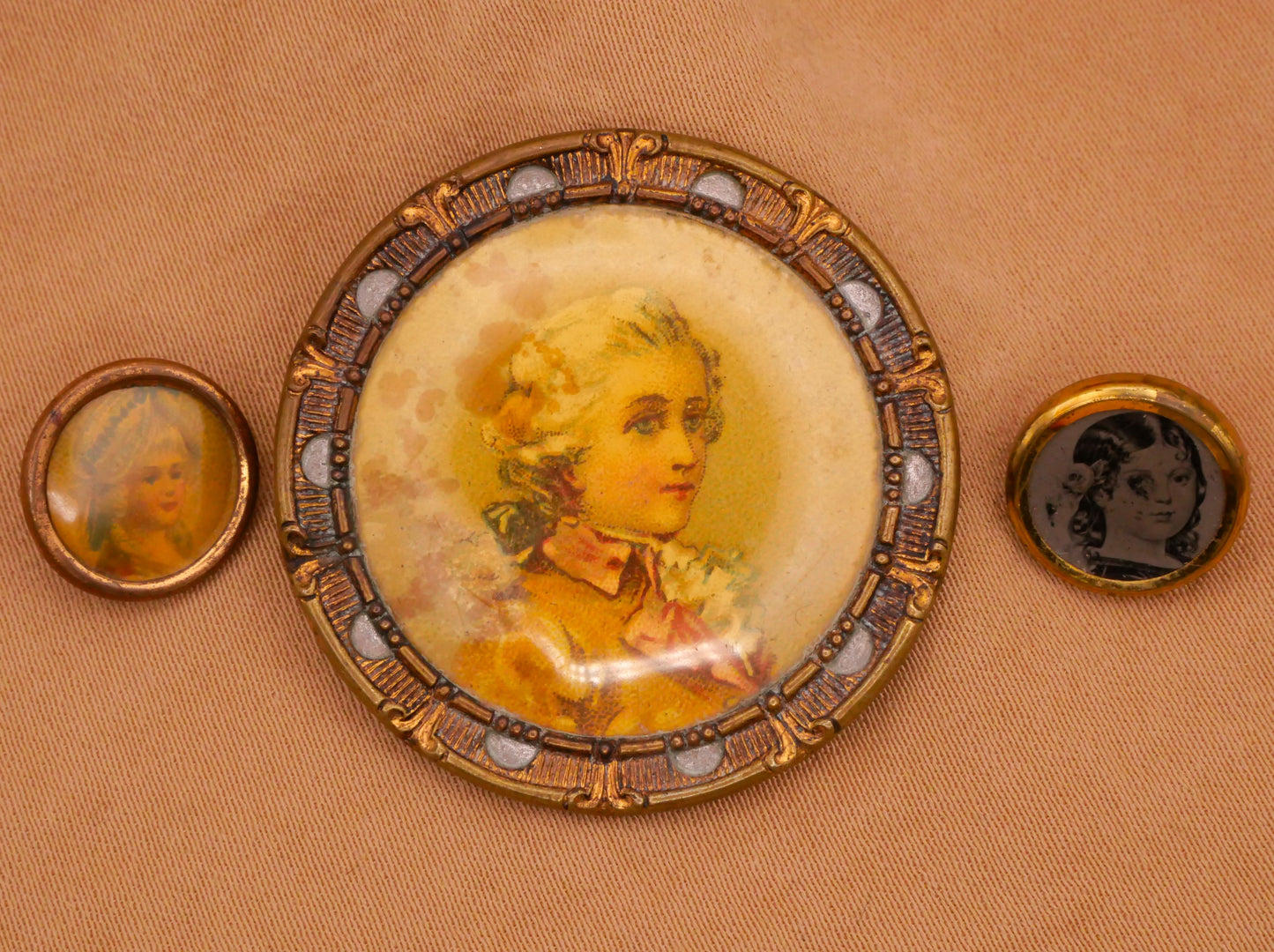 Lithograph Portrait Victorian Celluloid Early Plastic Metal Button Various 12-33mm