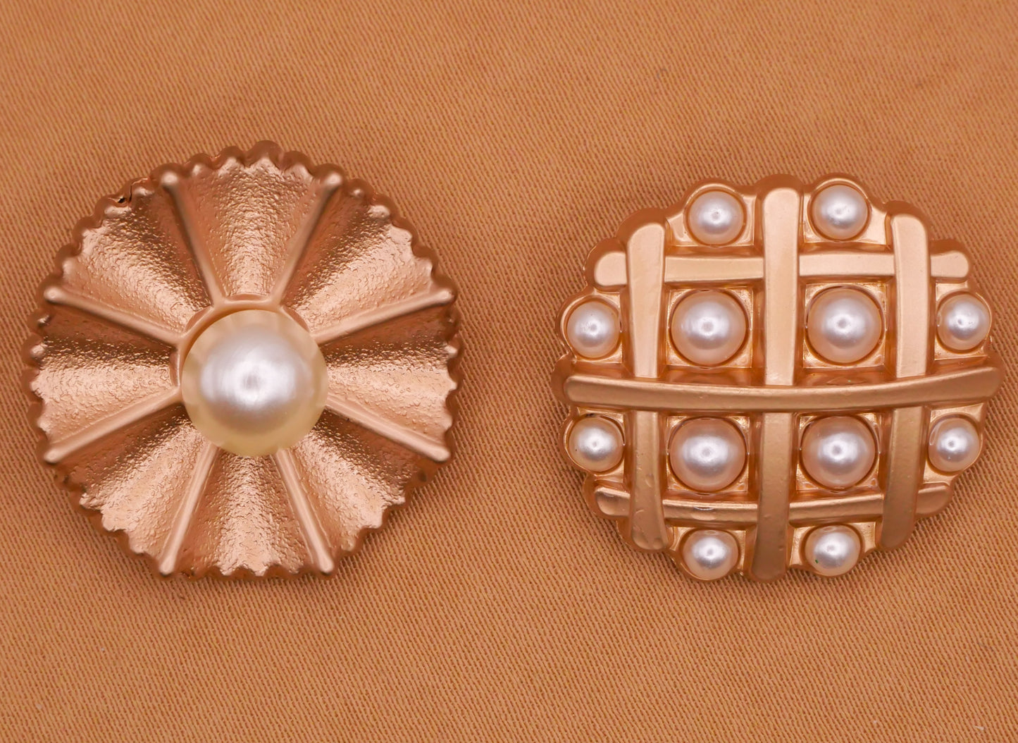 Pearl Ruffle Grid Champagne Gold Metal Button Various 23-25mm