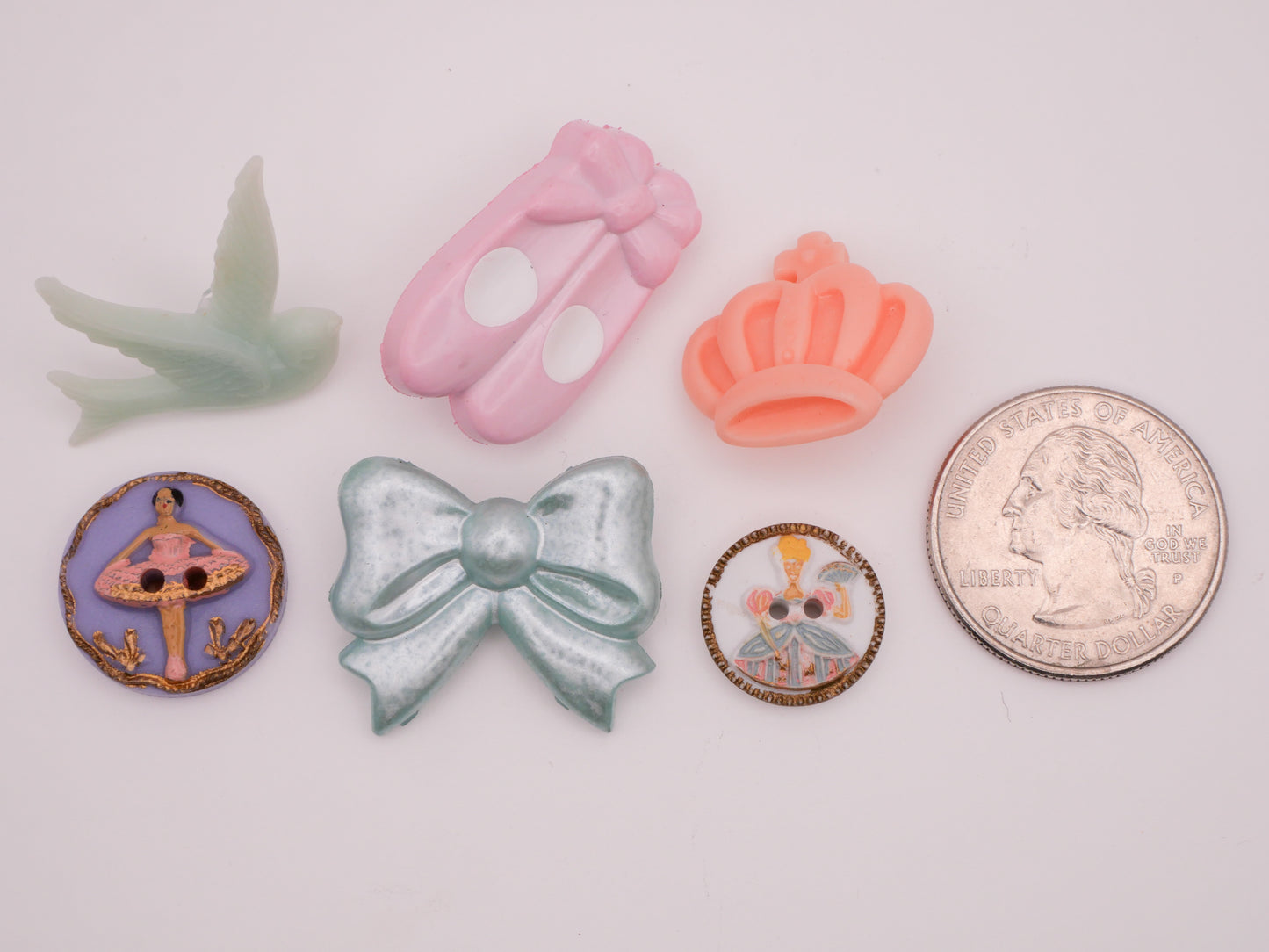 Feminine Pink Aqua Ballet Crown Bird Bow Plastic Button Various 15-29mm