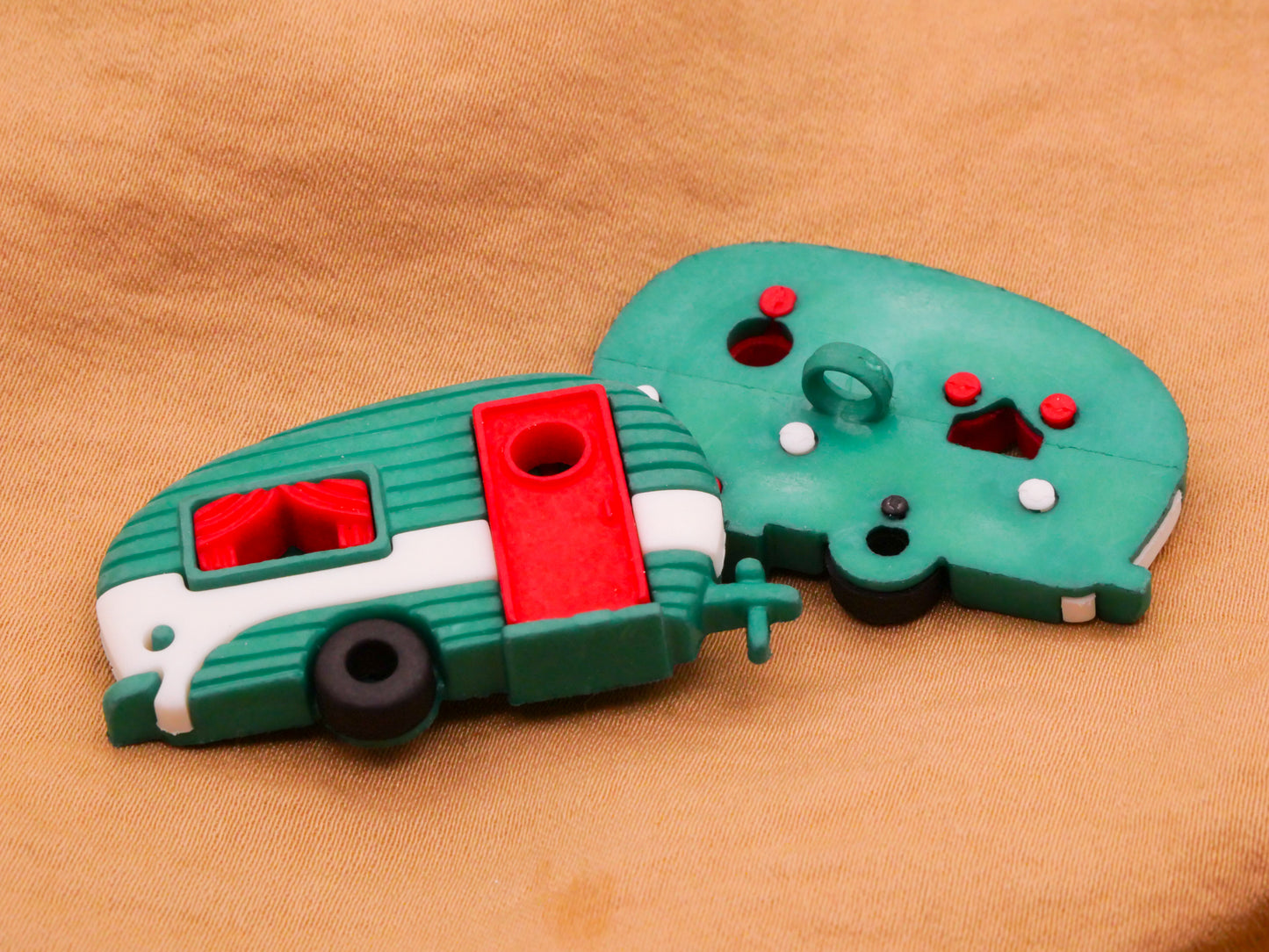 Camper Airstream Retro Teal Red Plastic Pair of Buttons 24x40mm