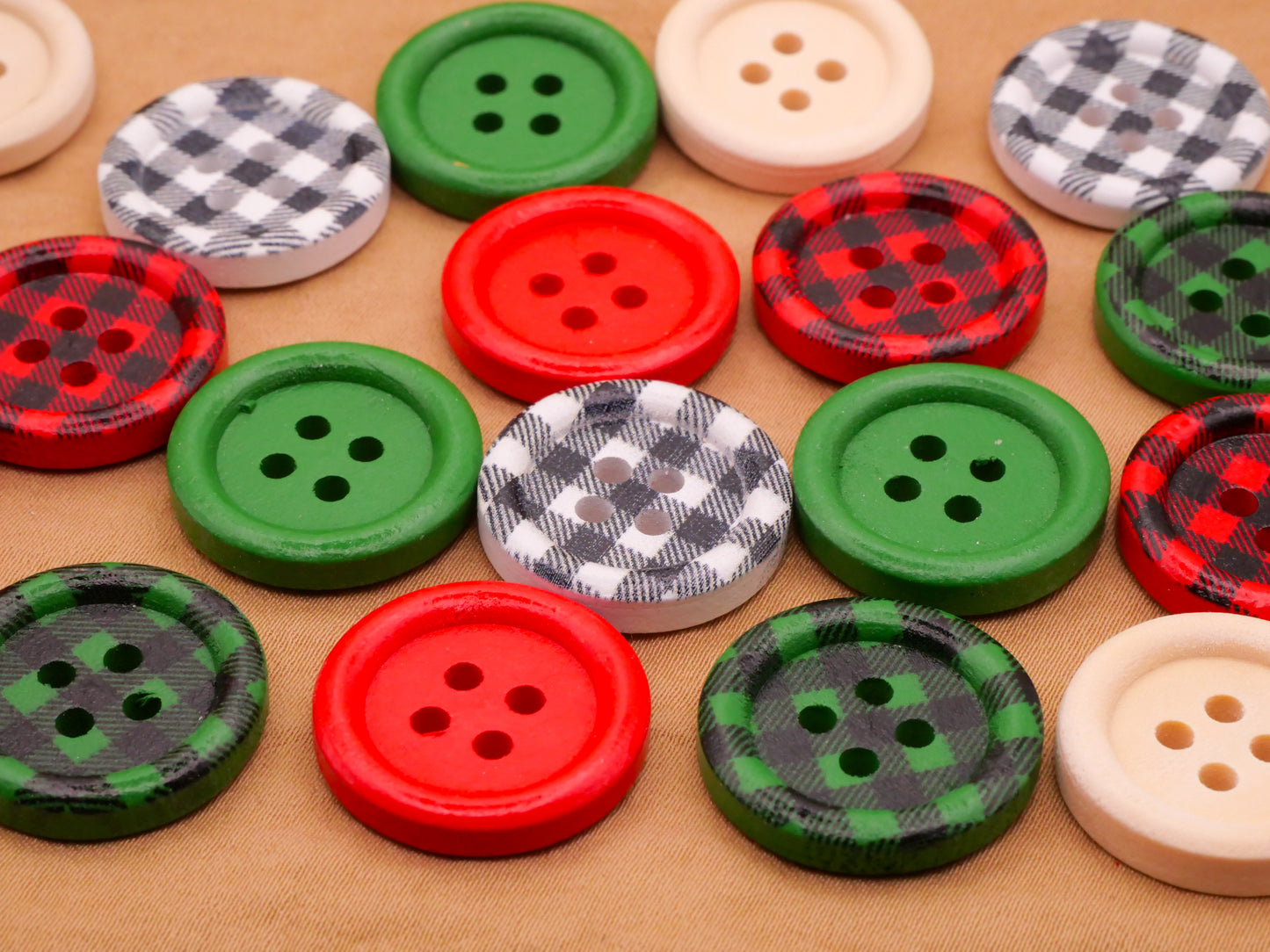 Plaid Check Christmas Wood Assorted Set of Twenty Buttons 20mm