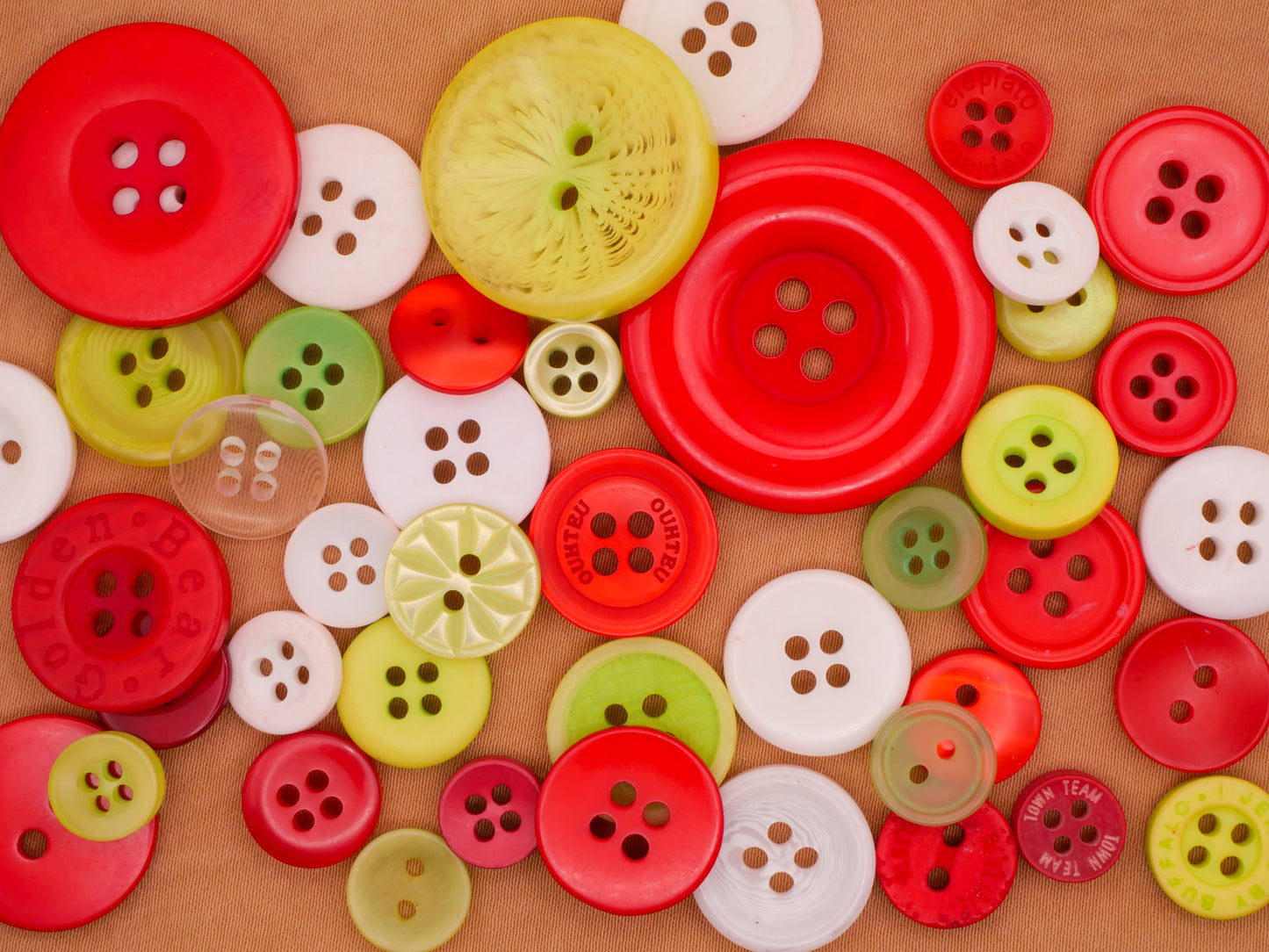 Christmas Red White Bright Green Plastic Set of Fifty Buttons 8-30mm