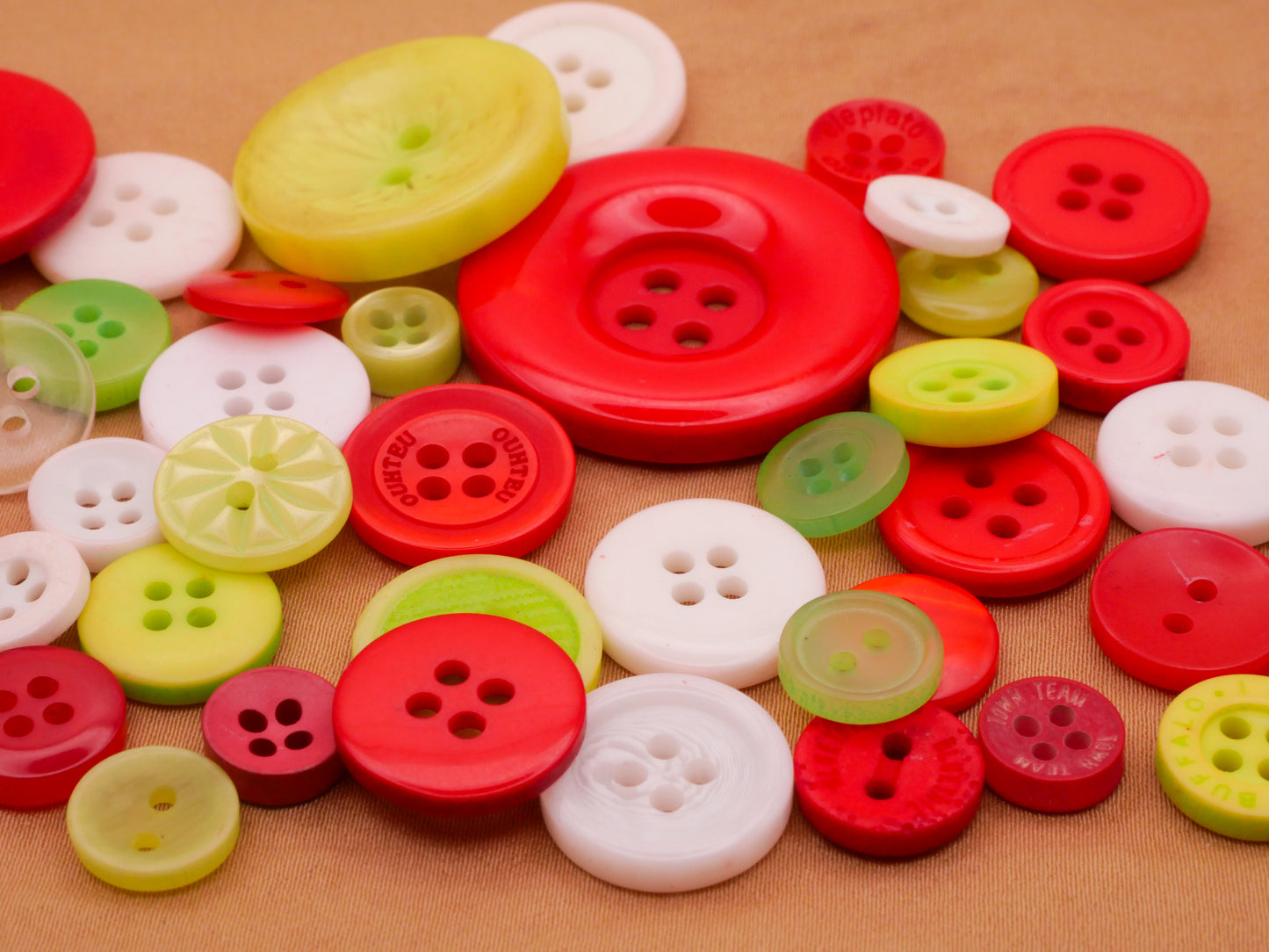 Christmas Red White Bright Green Plastic Set of Fifty Buttons 8-30mm