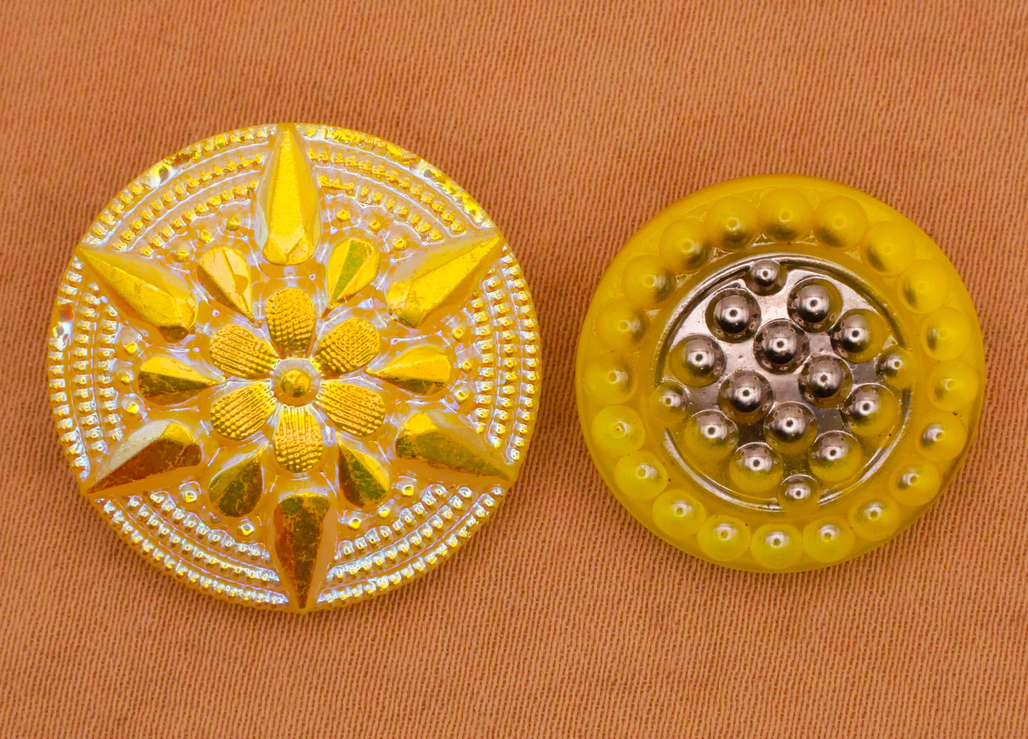 Yellow Snowflake Bubbles Yellow Glass Button Various 18-22mm